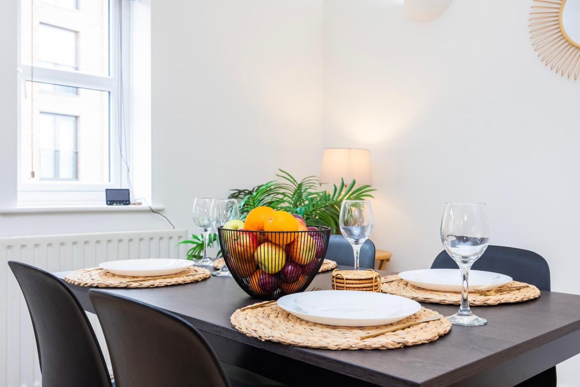 Appartement Cozy Haven - Bright 2br Apartment, Next To Major Station Londen