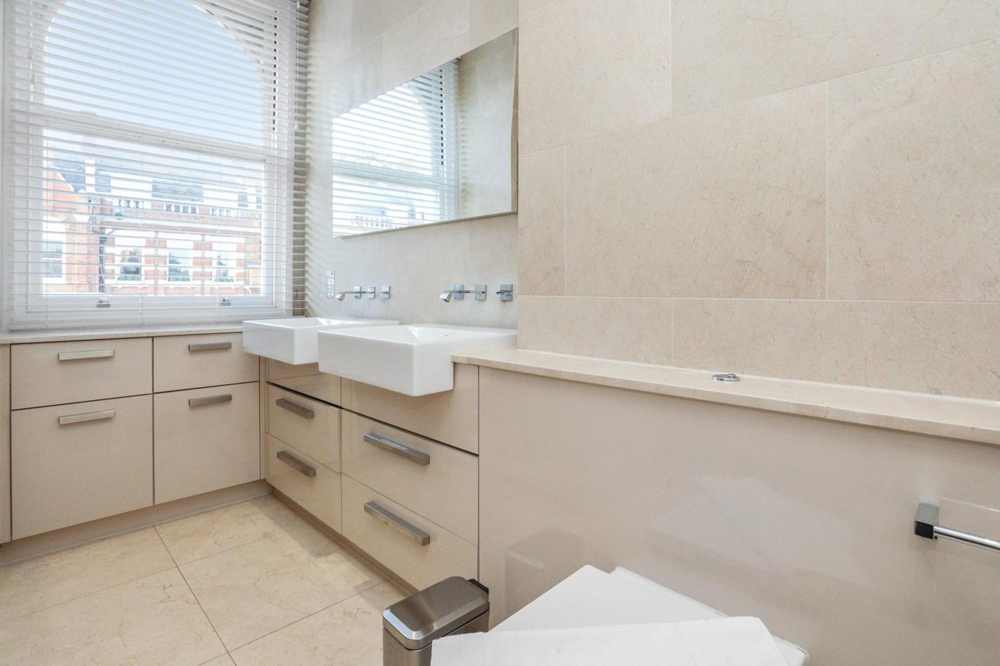 Stunning South Kensington 2 Bed W Terrace Appartement Londen