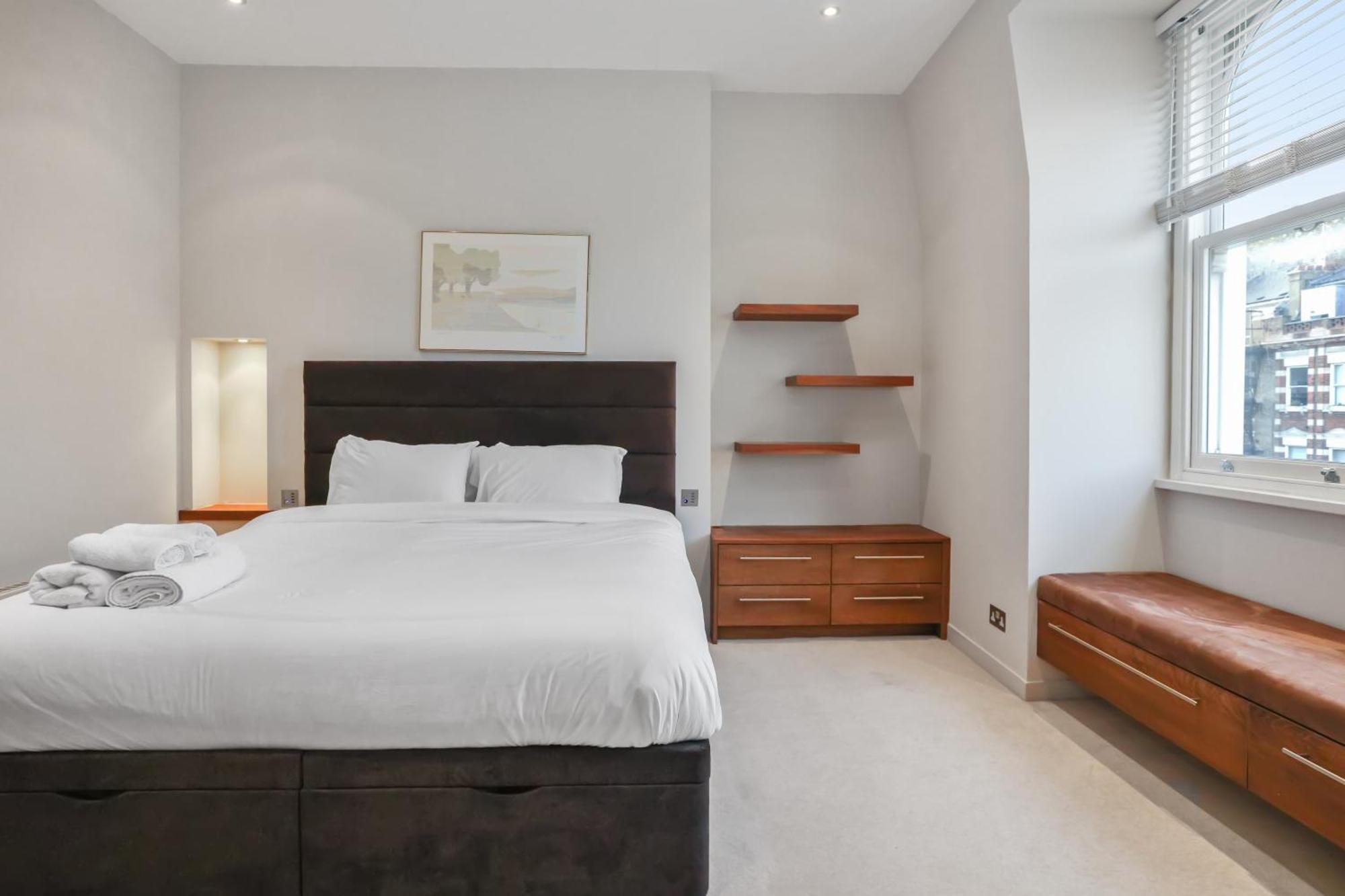 Stunning South Kensington 2 Bed W Terrace * Londen