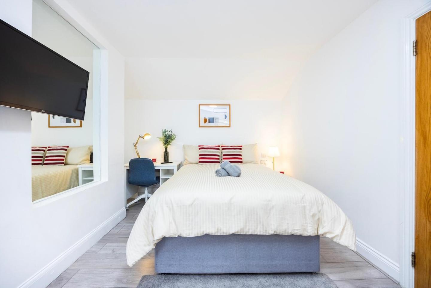 3 Bed 3 Bathroom Flat In Kensington B Lejlighed *