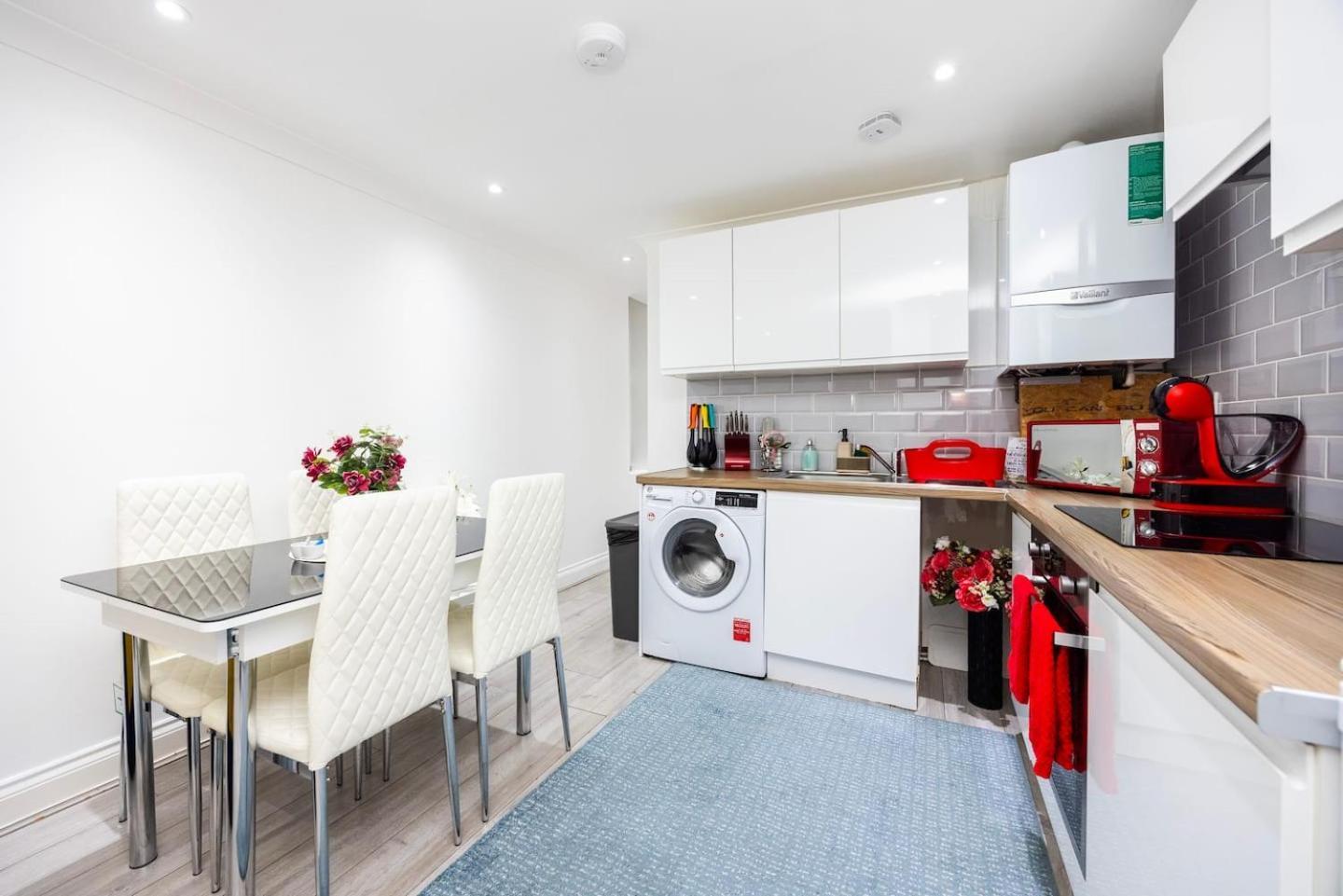 3 Bed 3 Bathroom Flat In Kensington B Lejlighed *
