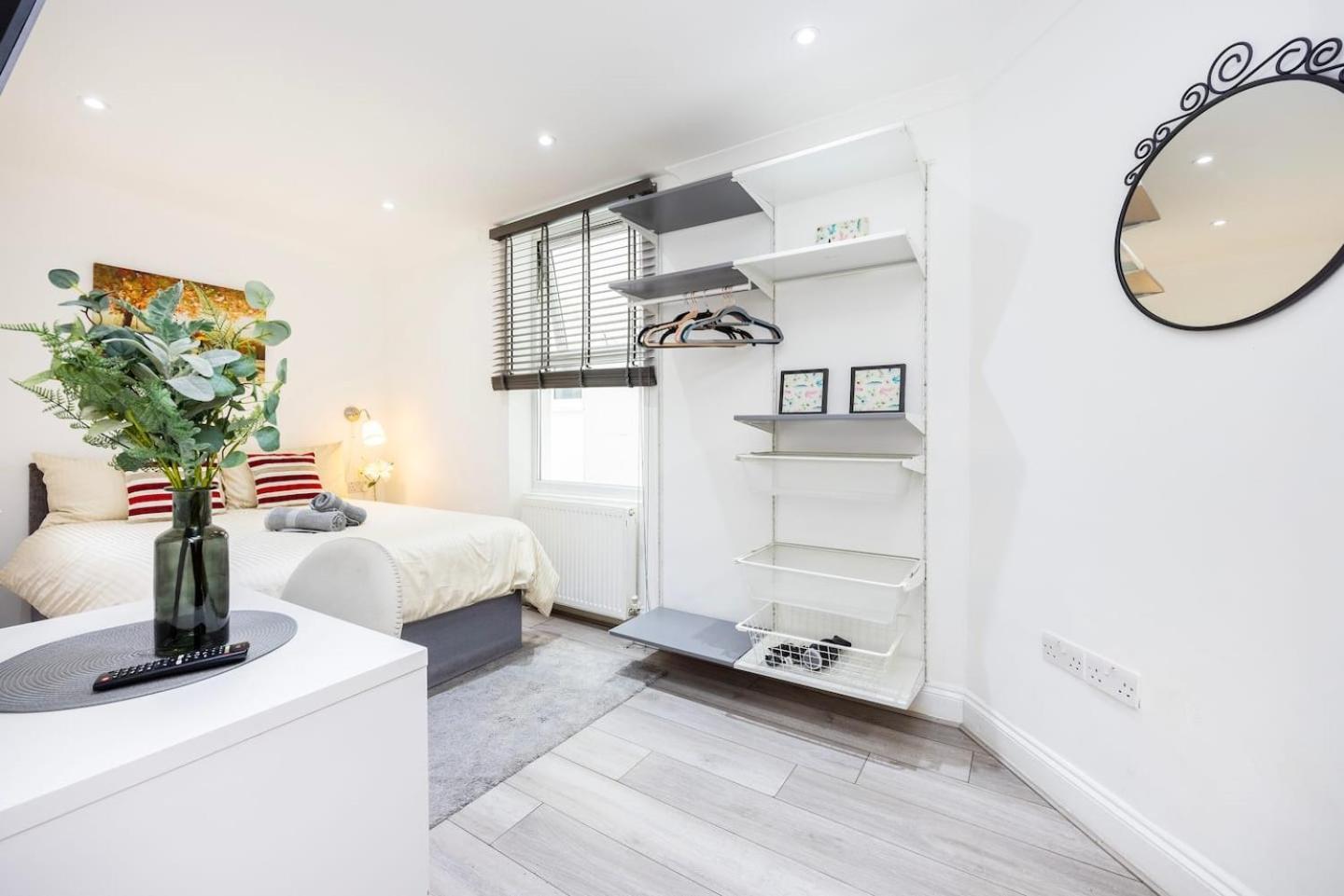 3 Bed 3 Bathroom Flat In Kensington B Lejlighed *