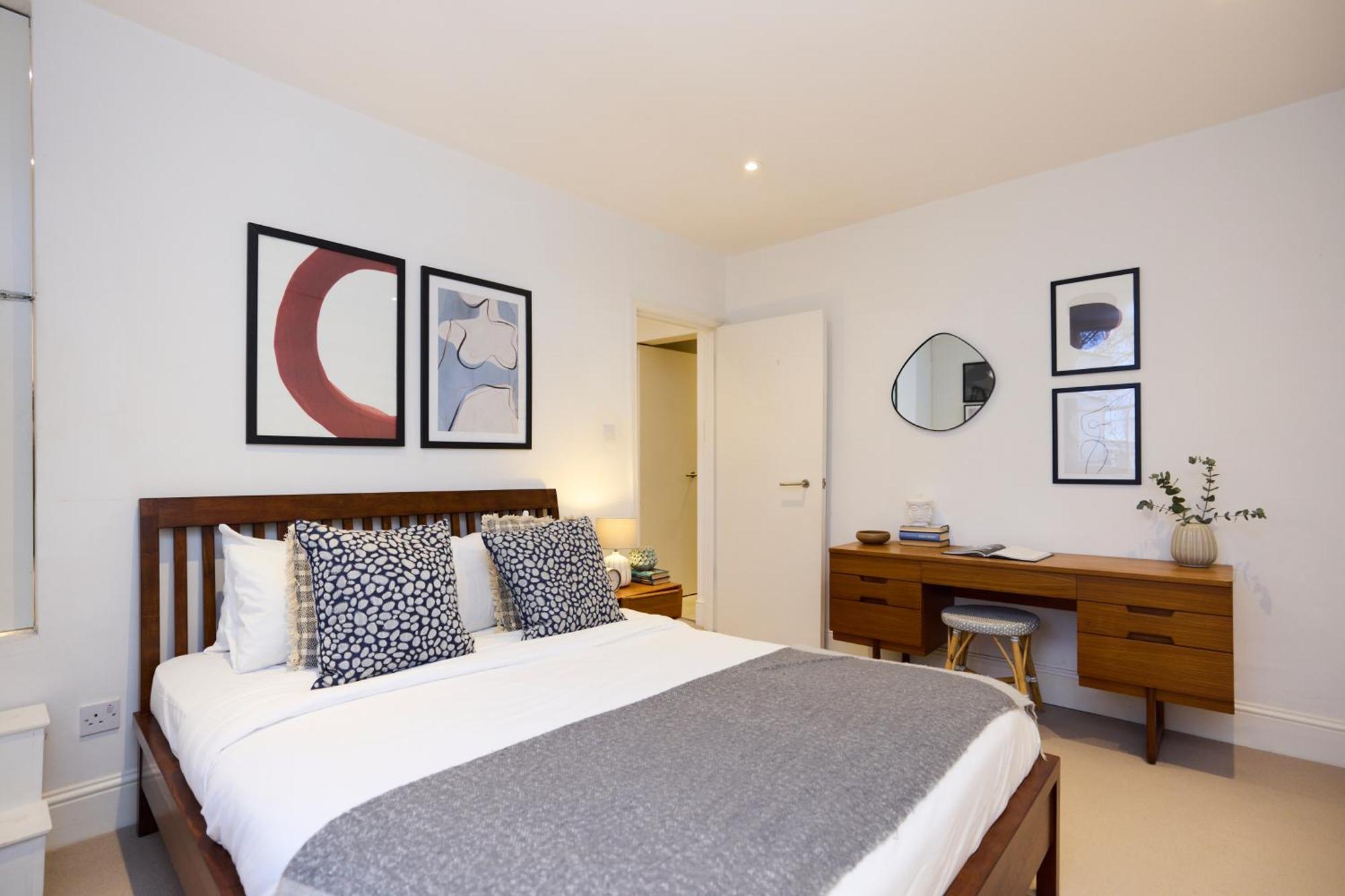 The Chelsea Classic - Splendid 3bdr House With Terrace Apartment