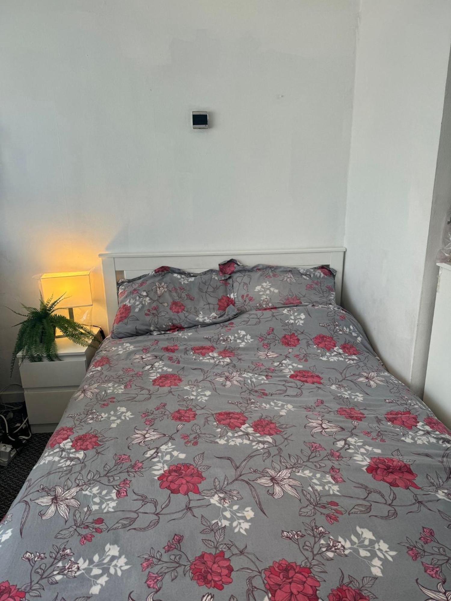 Leilighet High Quality Lovely Full Flat Near The Station In