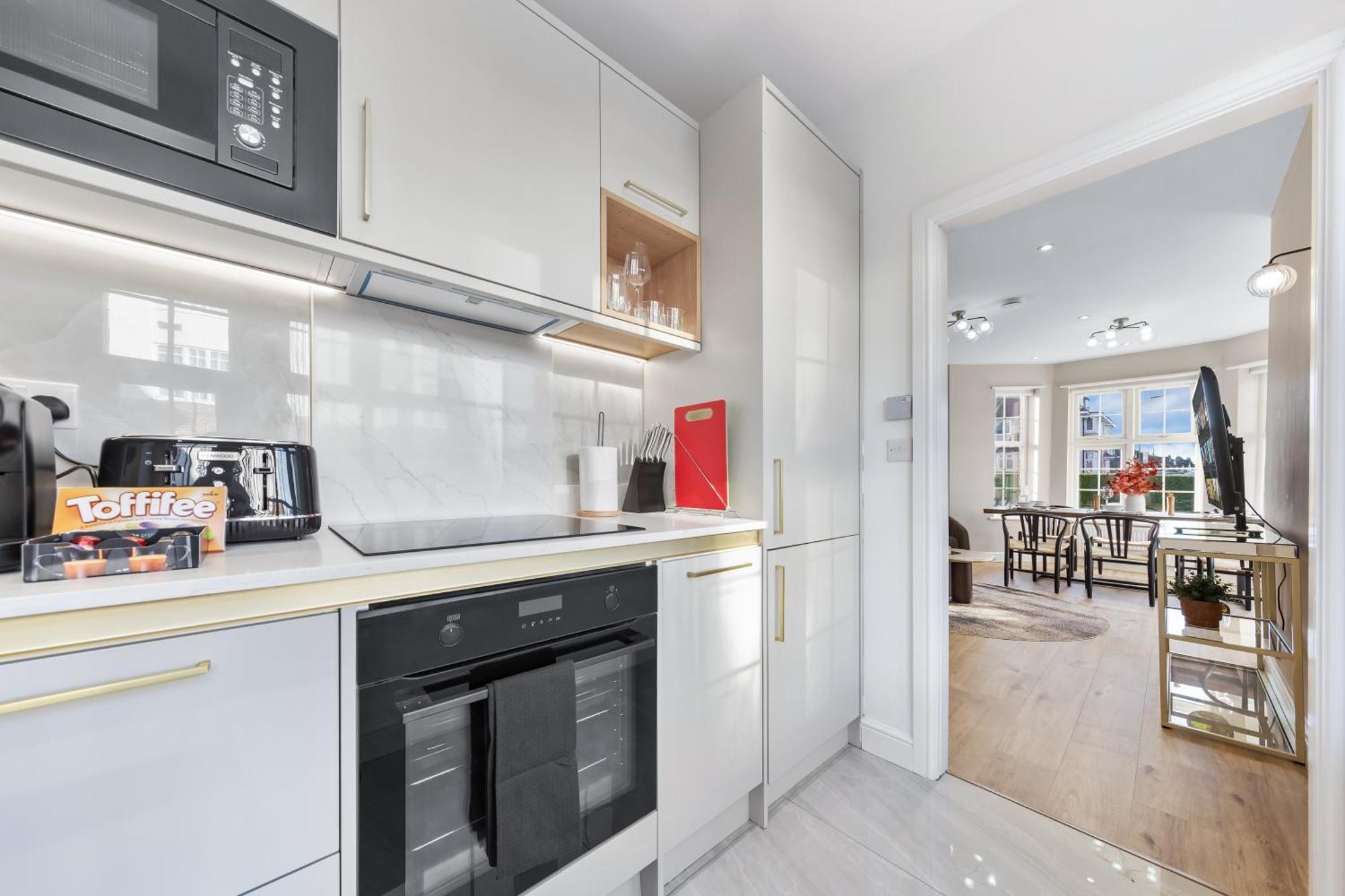 Lägenhet Luxury At Golders - Unico Residences