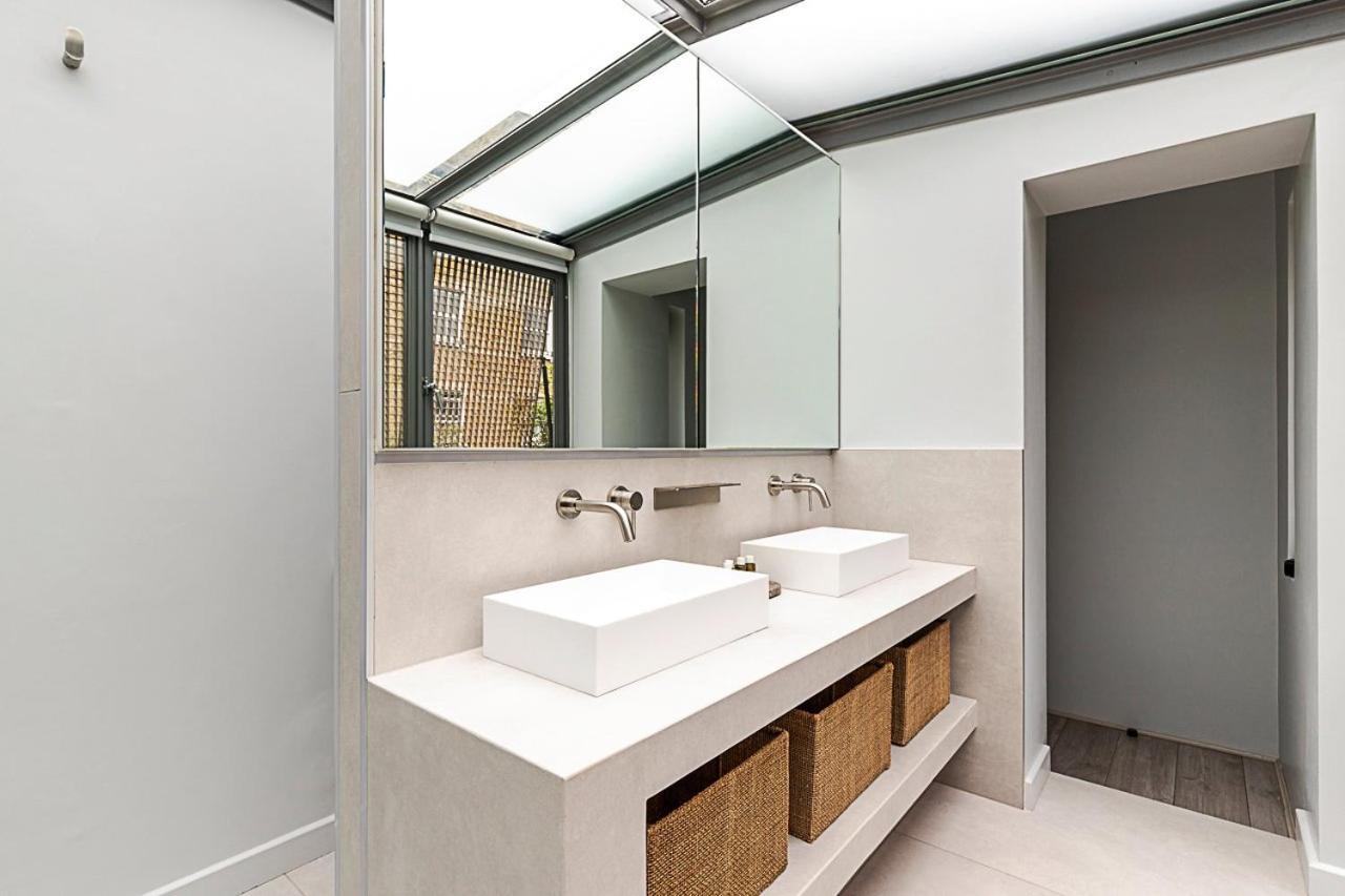 Renovated Historic & Garden In Enclave
