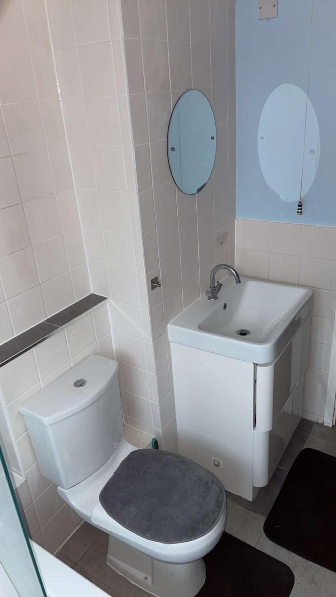 One Bedroom Flat