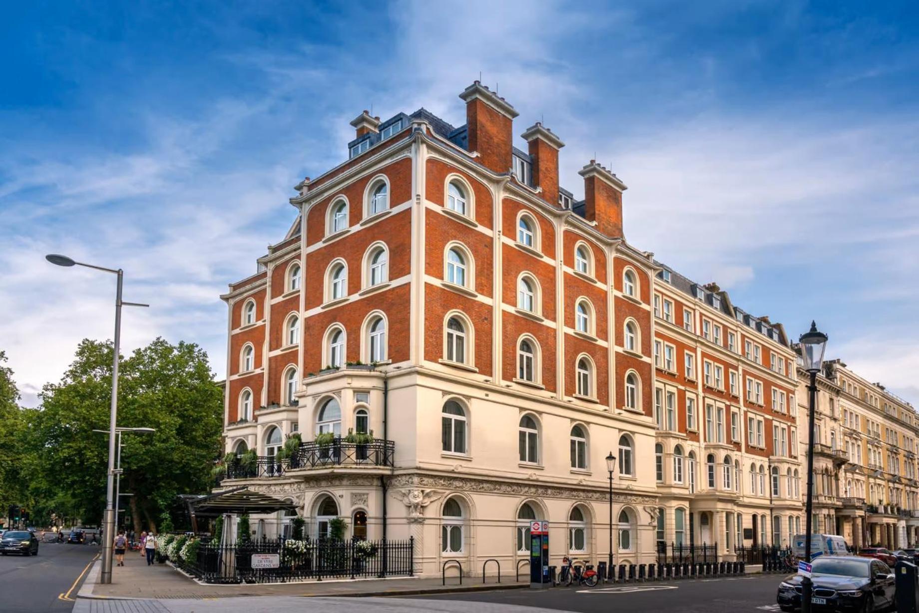 60 Hyde Park Gate London