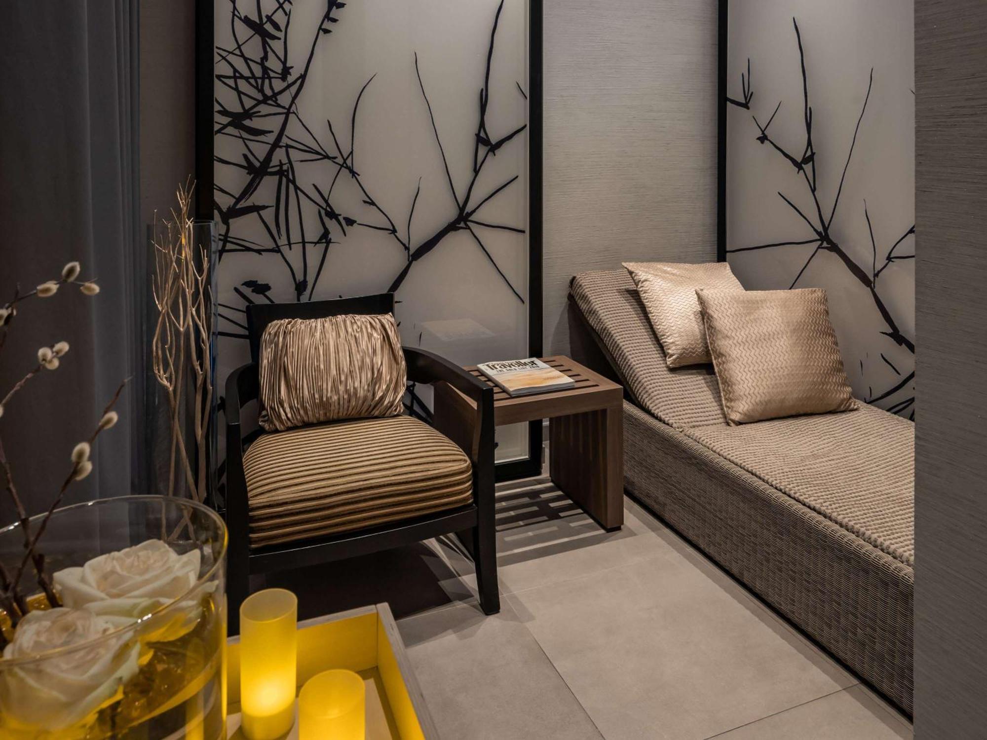 60 Hyde Park Gate Hotel London