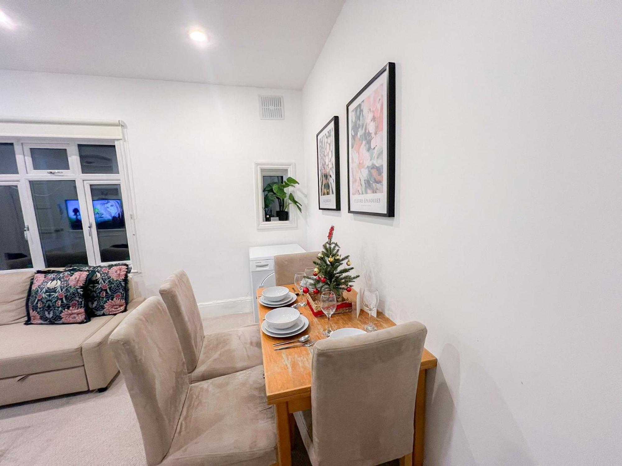 Lovely 3 Bedroom Maisonette With Private Roof Terrace In Hammersmith * Londra