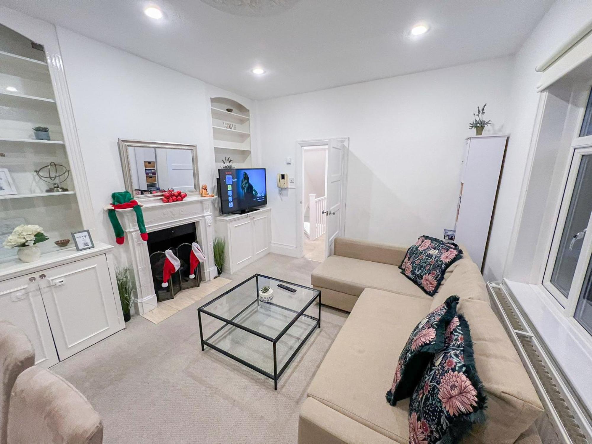 Lovely 3 Bedroom Maisonette With Private Roof Terrace In Hammersmith Appartamento Londra