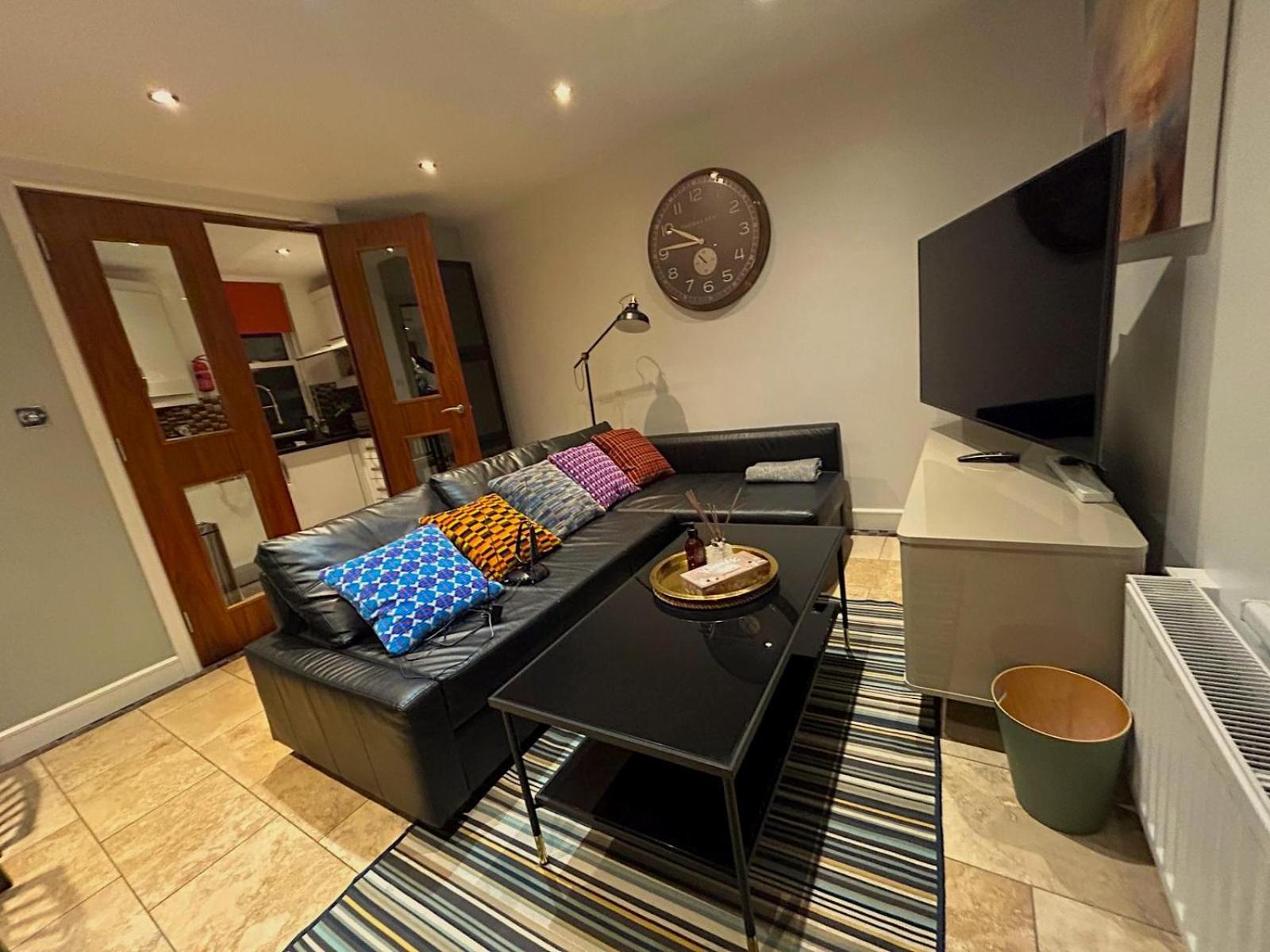 Clifton - Luxury 1 Bed Flat - 1 Min Walk To Tube Lägenhet