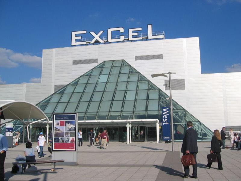 Canary Wharf O2 Arena Excel Apartment London