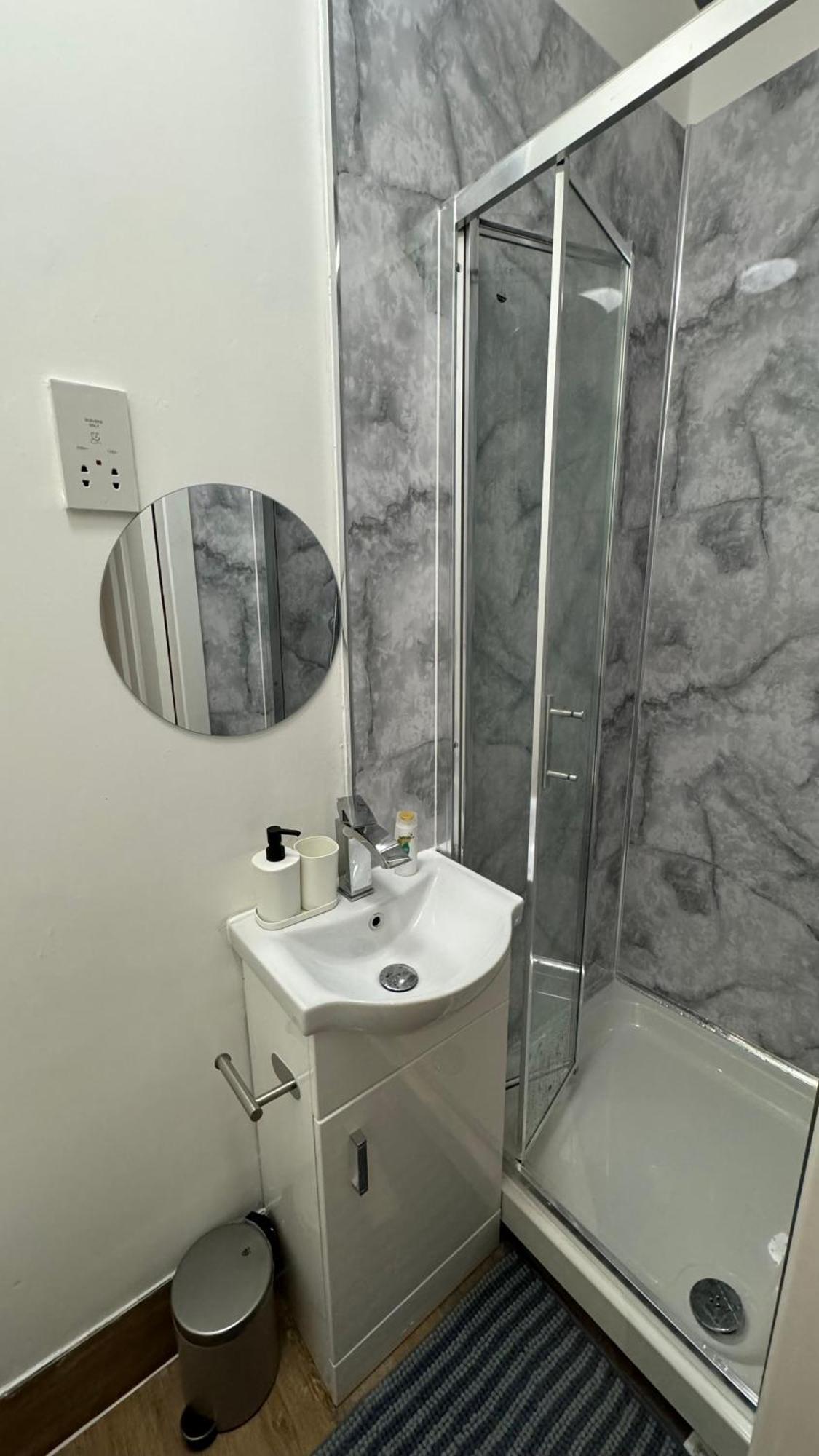 Wellcome Flat 5 Apartment *