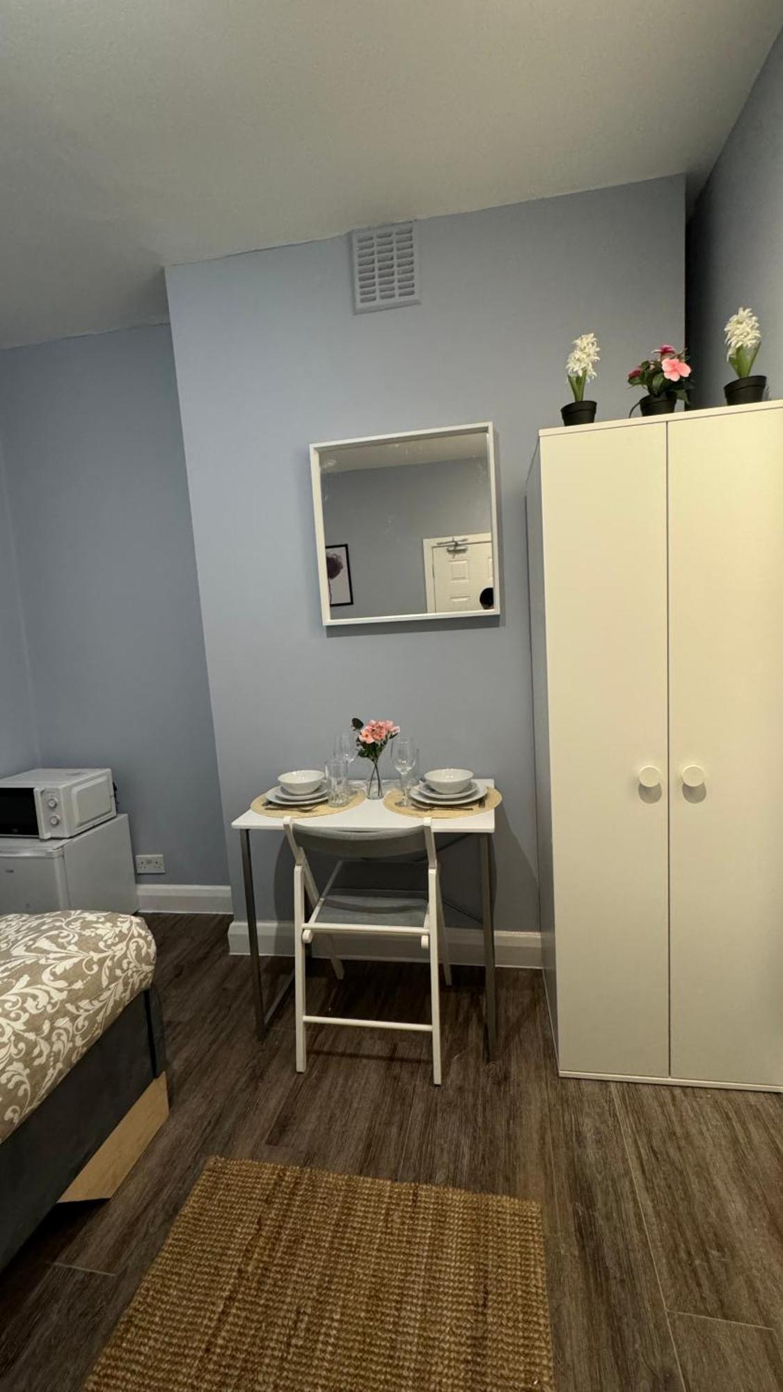 Apartment Wellcome Flat 5 *