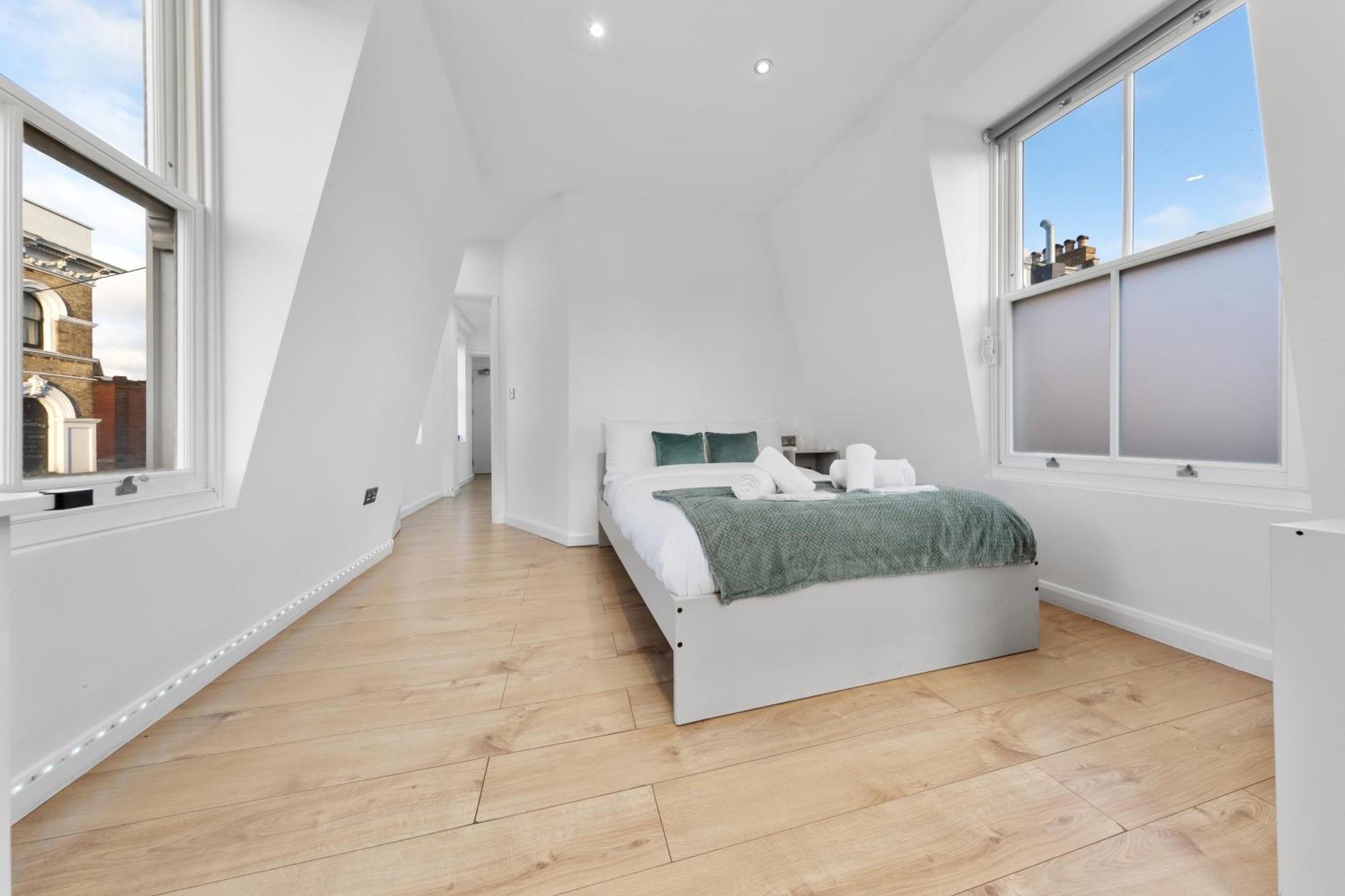 Appartement Chelsea Battersea & Private Rooftop Terrace Londen