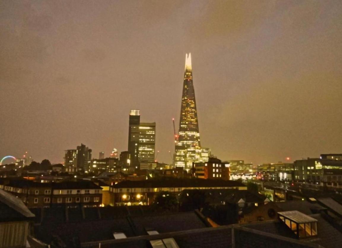 Stunning Views Of The Shard And Lägenhet London