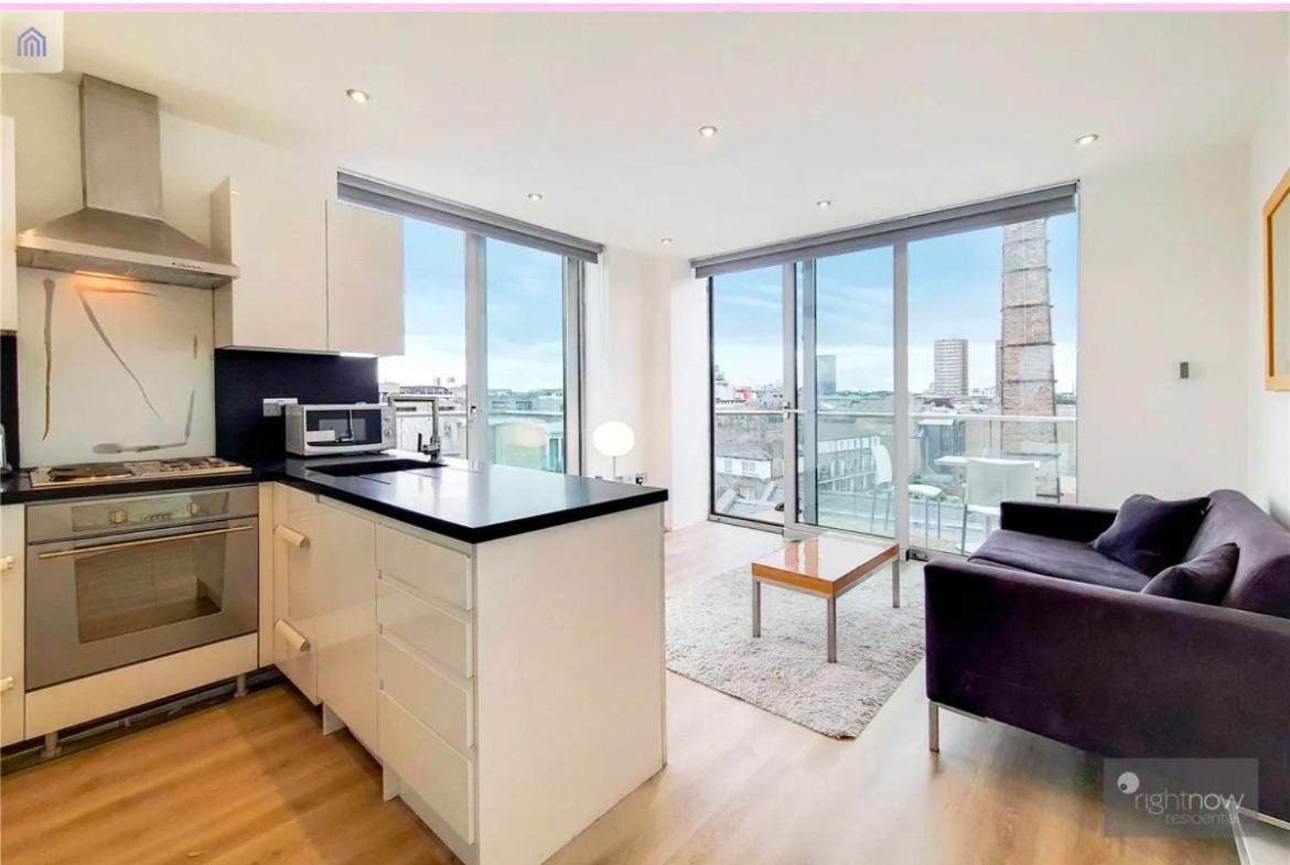 Stunning Views Of The Shard And Lägenhet London