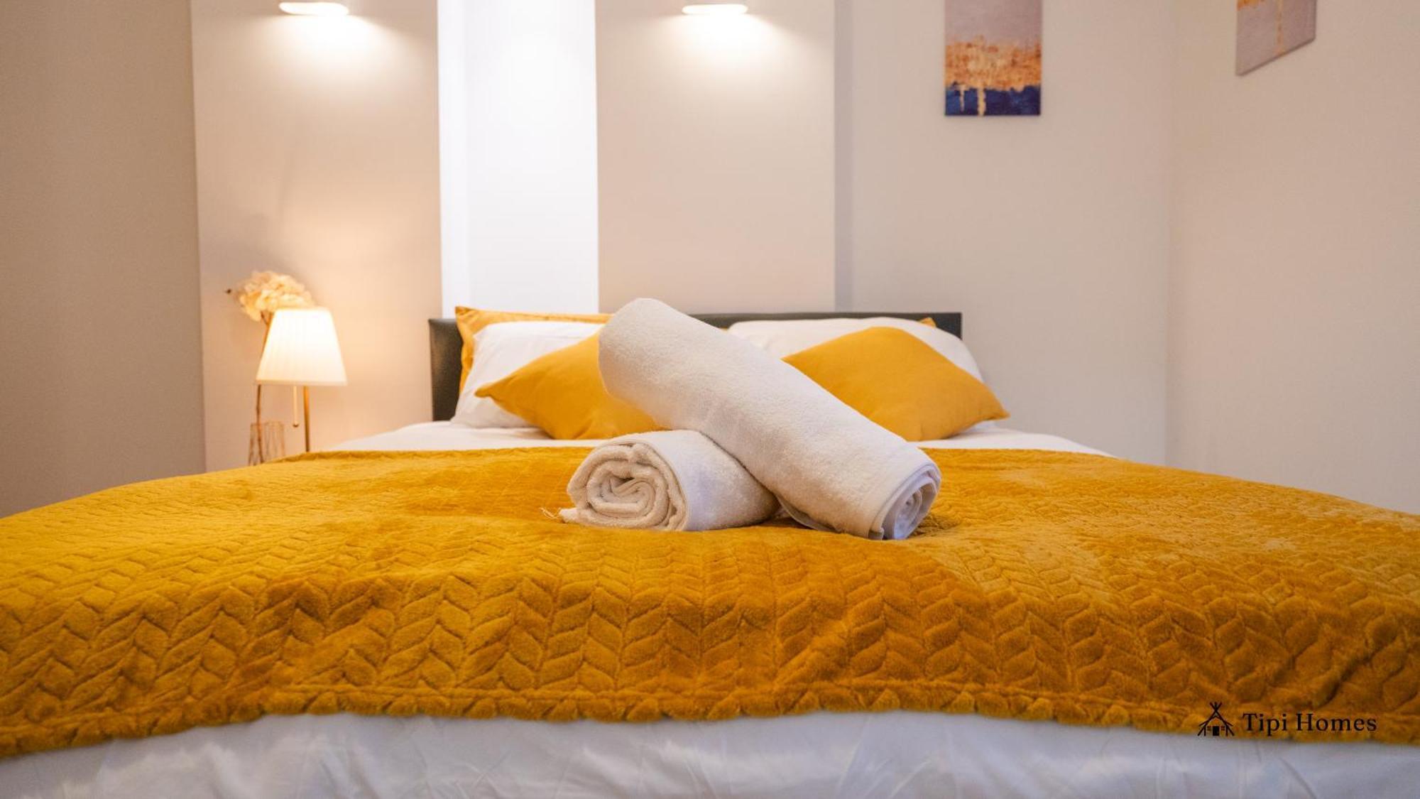 2 Bed 2 Bath, Golders Green, Near Lejlighed