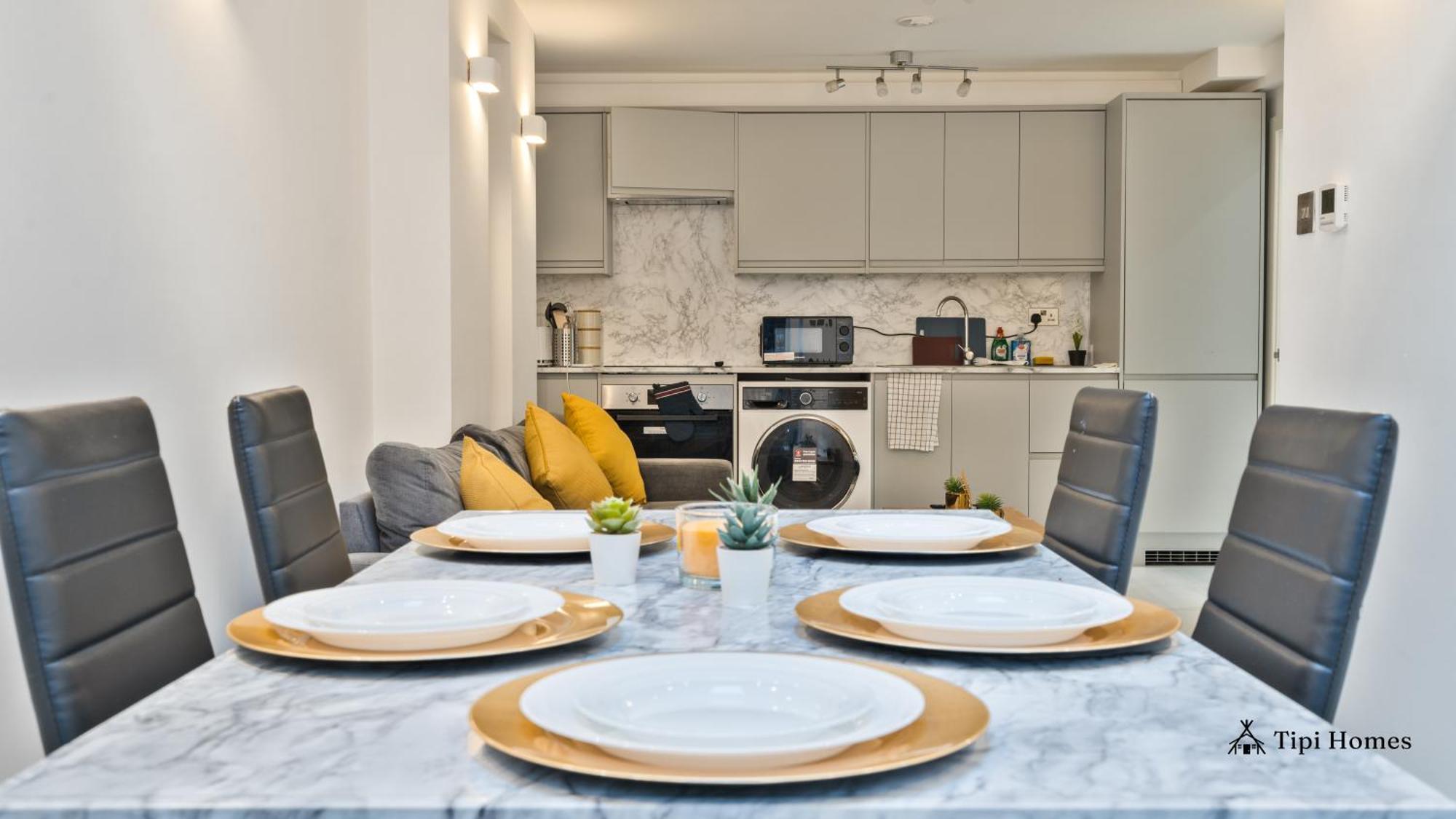 2 Bed 2 Bath, Golders Green, Near Lejlighed London