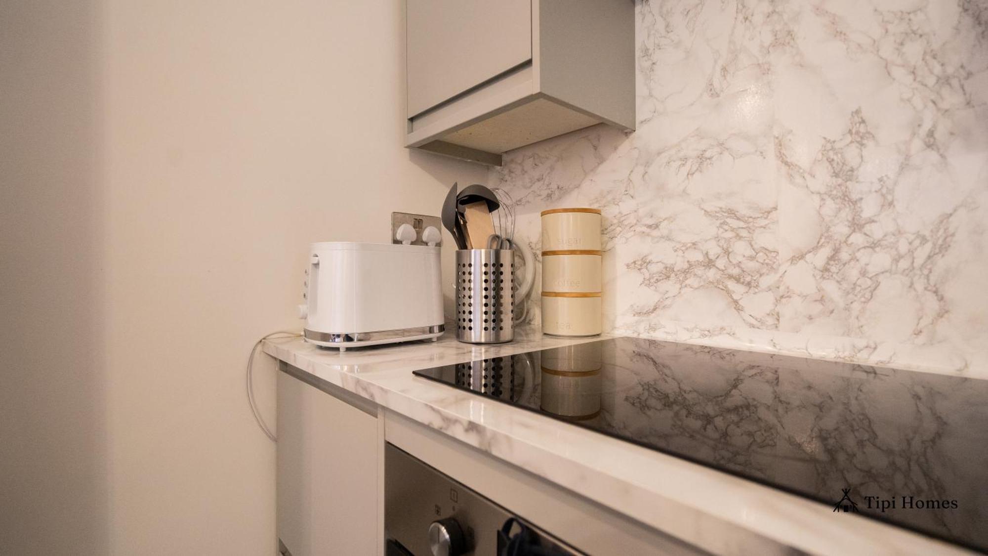 Lejlighed 2 Bed 2 Bath, Golders Green, Near