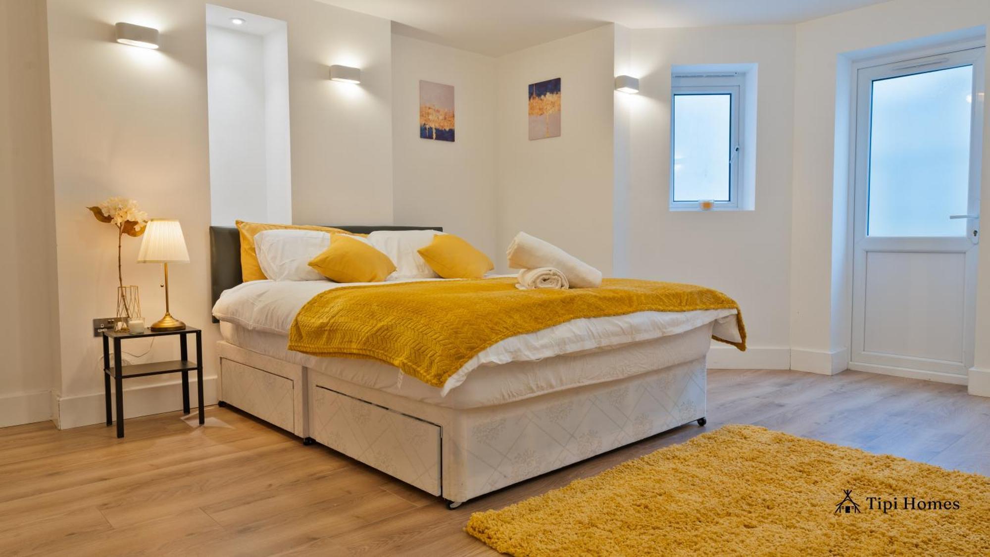 2 Bed 2 Bath, Golders Green, Near Lejlighed London