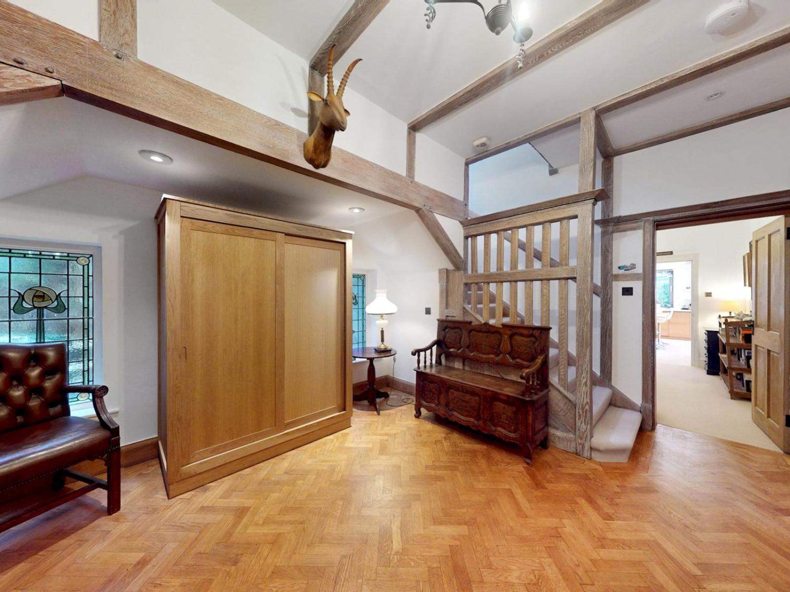 Holiday home Pass The Keys Charming House In Golders