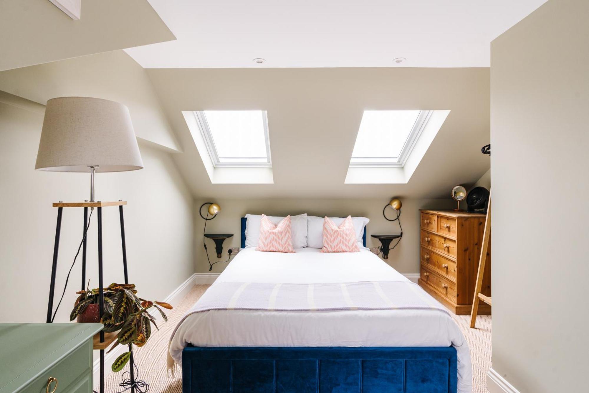 Private Comfortable Loft In Superb Period Rum i privatbostad London