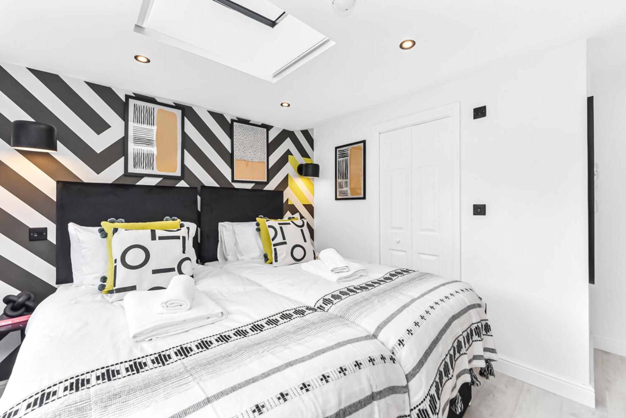 Playful & Stylish In Hip Area Leilighet