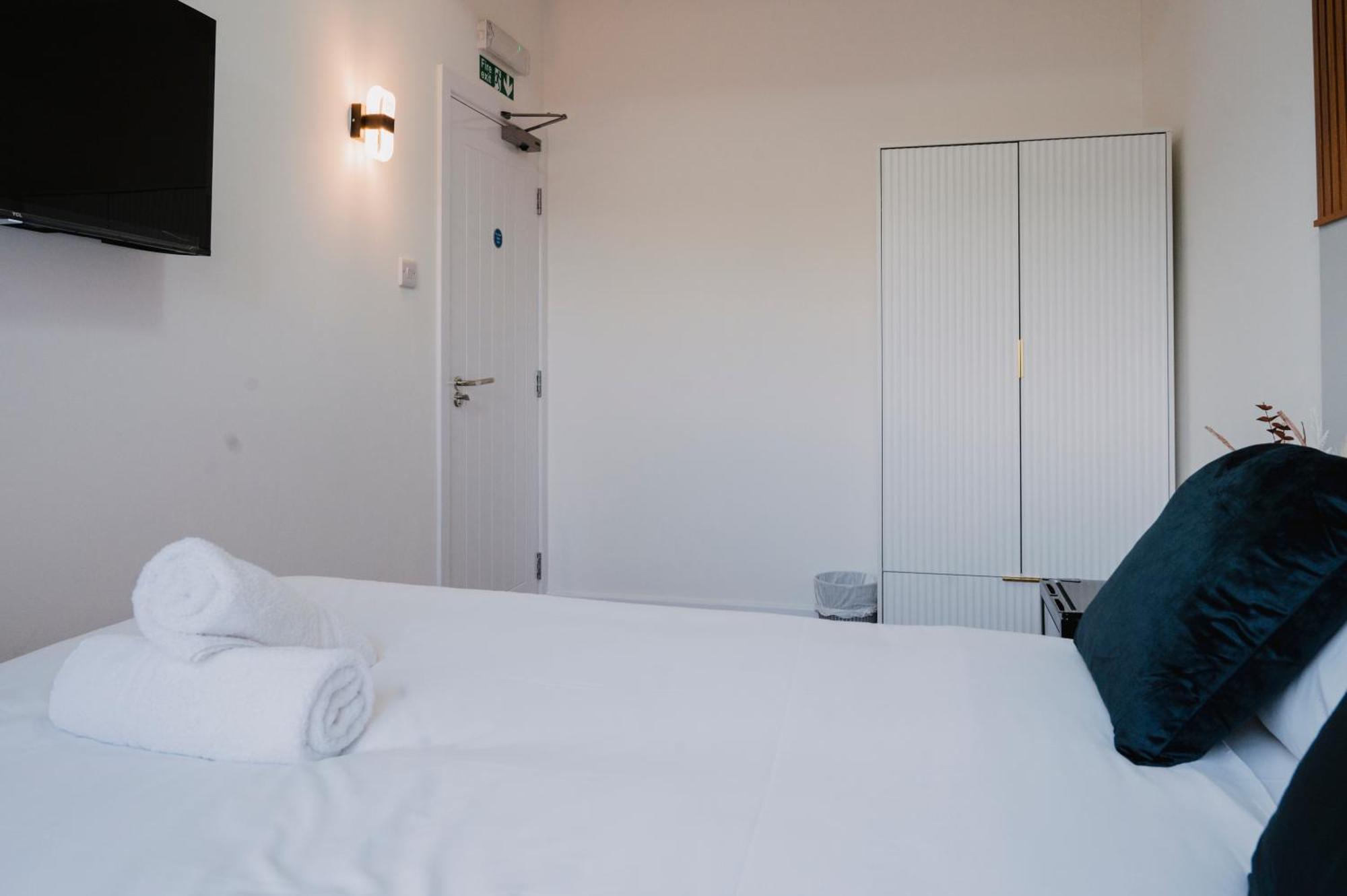 Hotell Wns Skylines Village