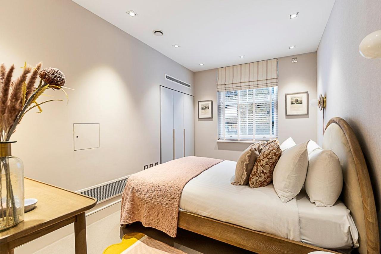 Pepys House A Modern Touch Of History Holiday home London