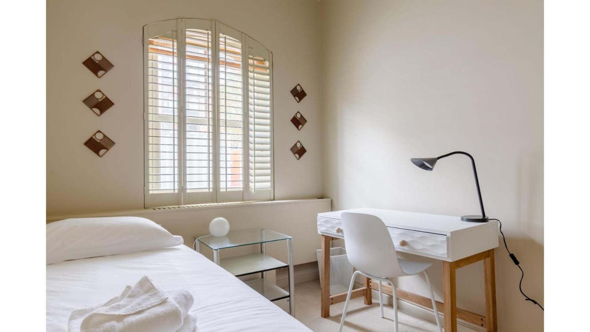 Sublime 4bd House Behind V&a South Kensington Leilighet London