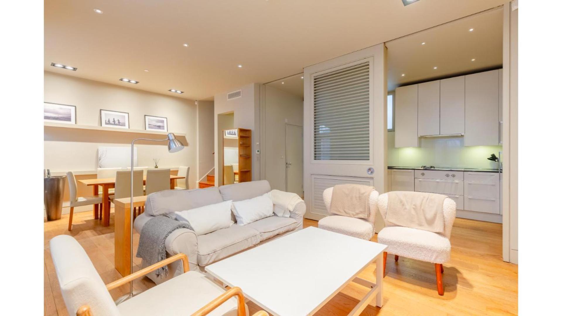 Sublime 4bd House Behind V&a South Kensington Leilighet