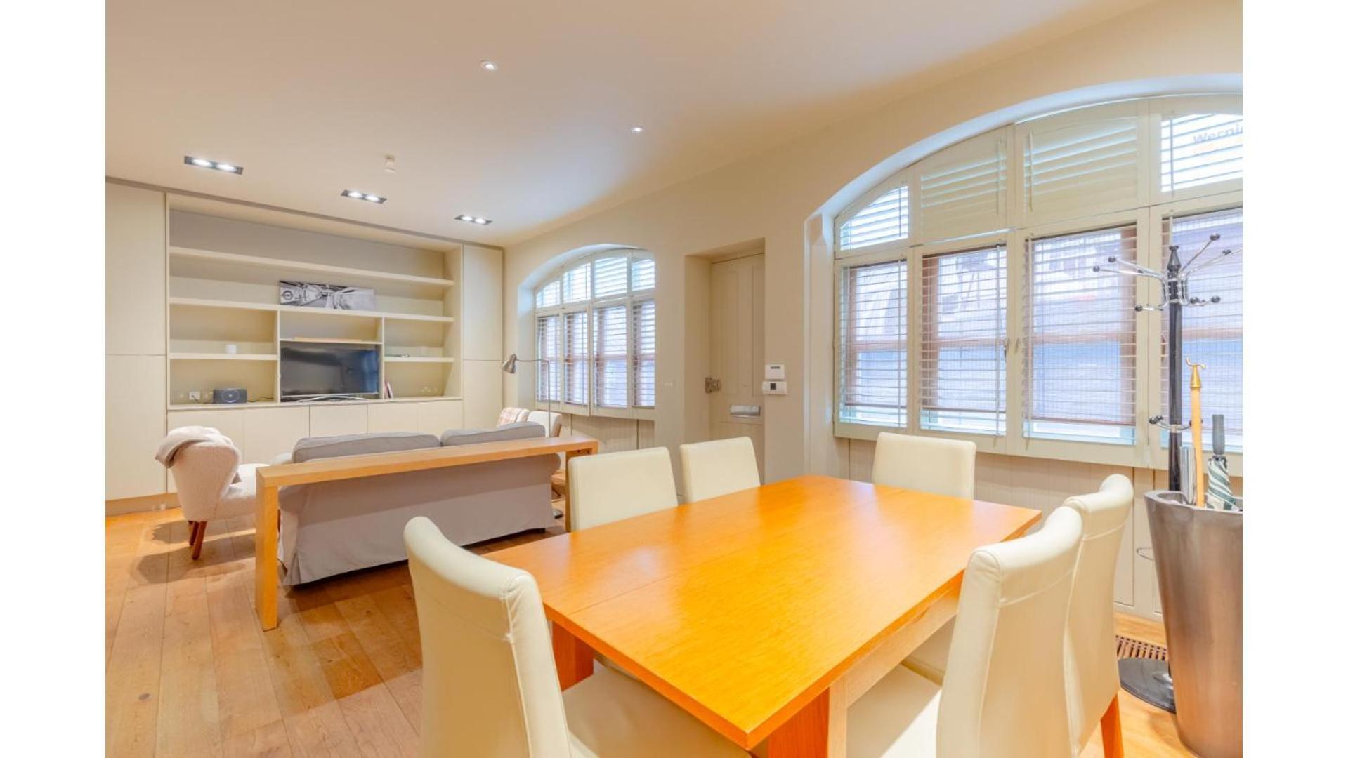 Sublime 4bd House Behind V&a South Kensington Leilighet London