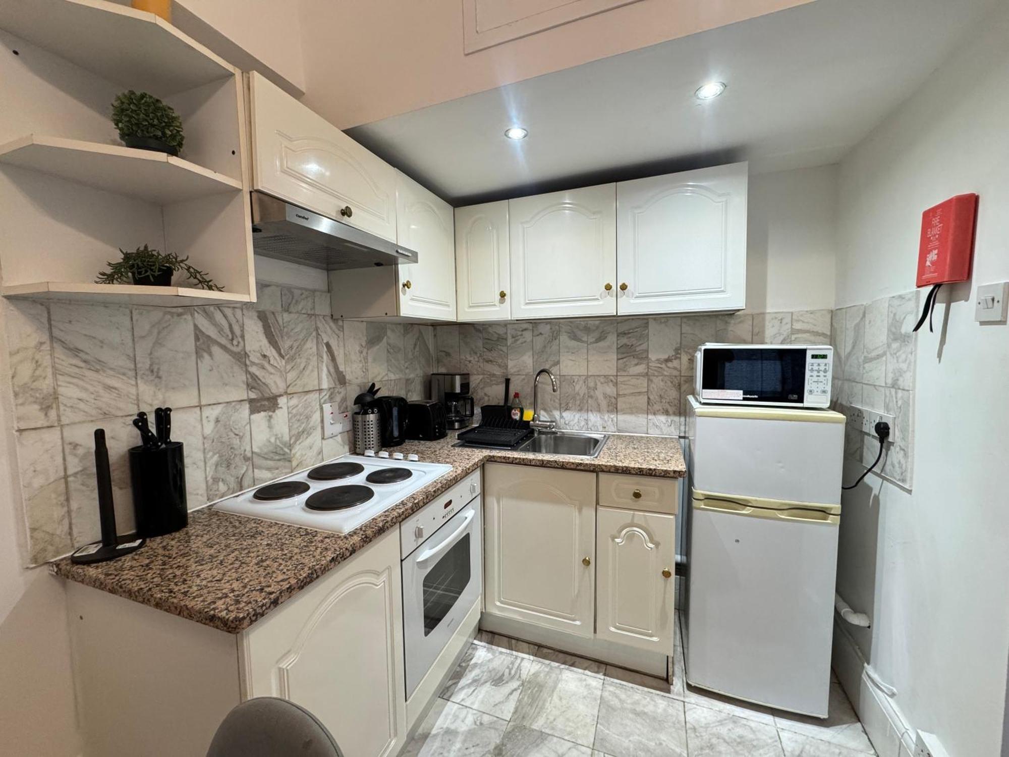 Appartamento Charming And Affordable Flat For 4 People In Baker Street Zone 1 With Breakfast *