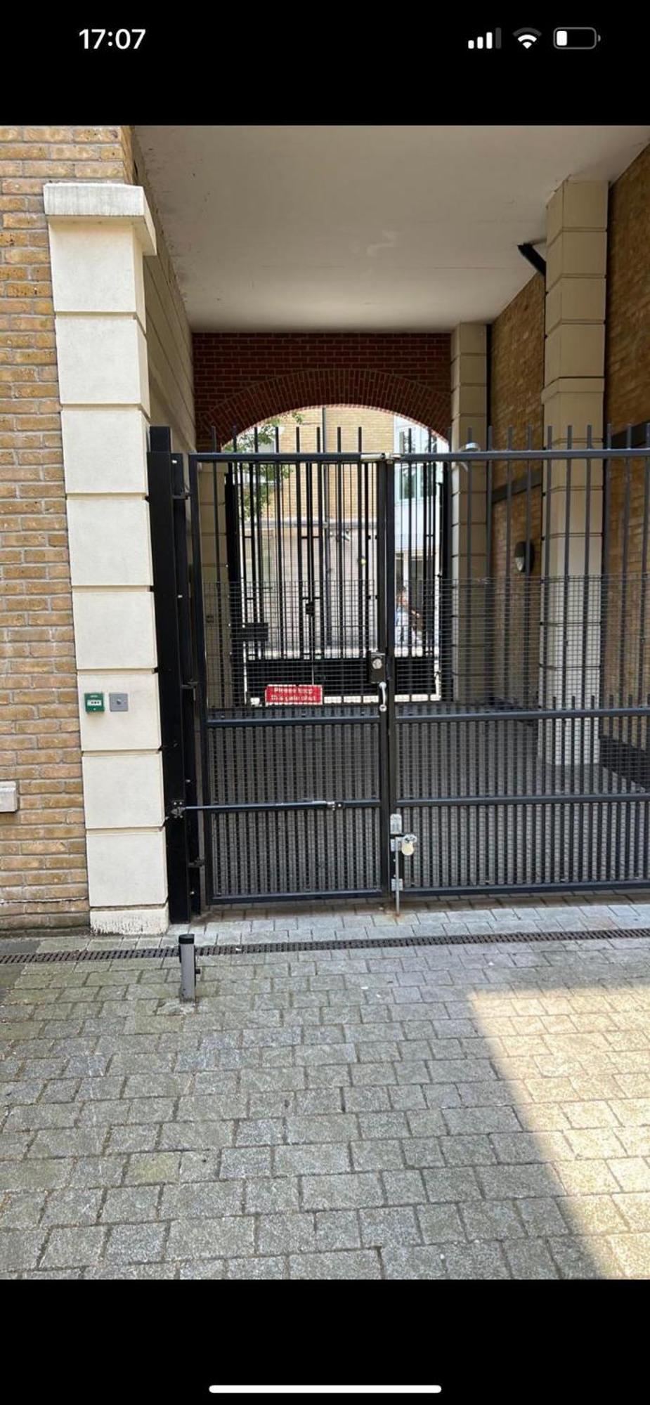 Appartement A Stunning 2 Bed Flat To Let In Victoria Londen