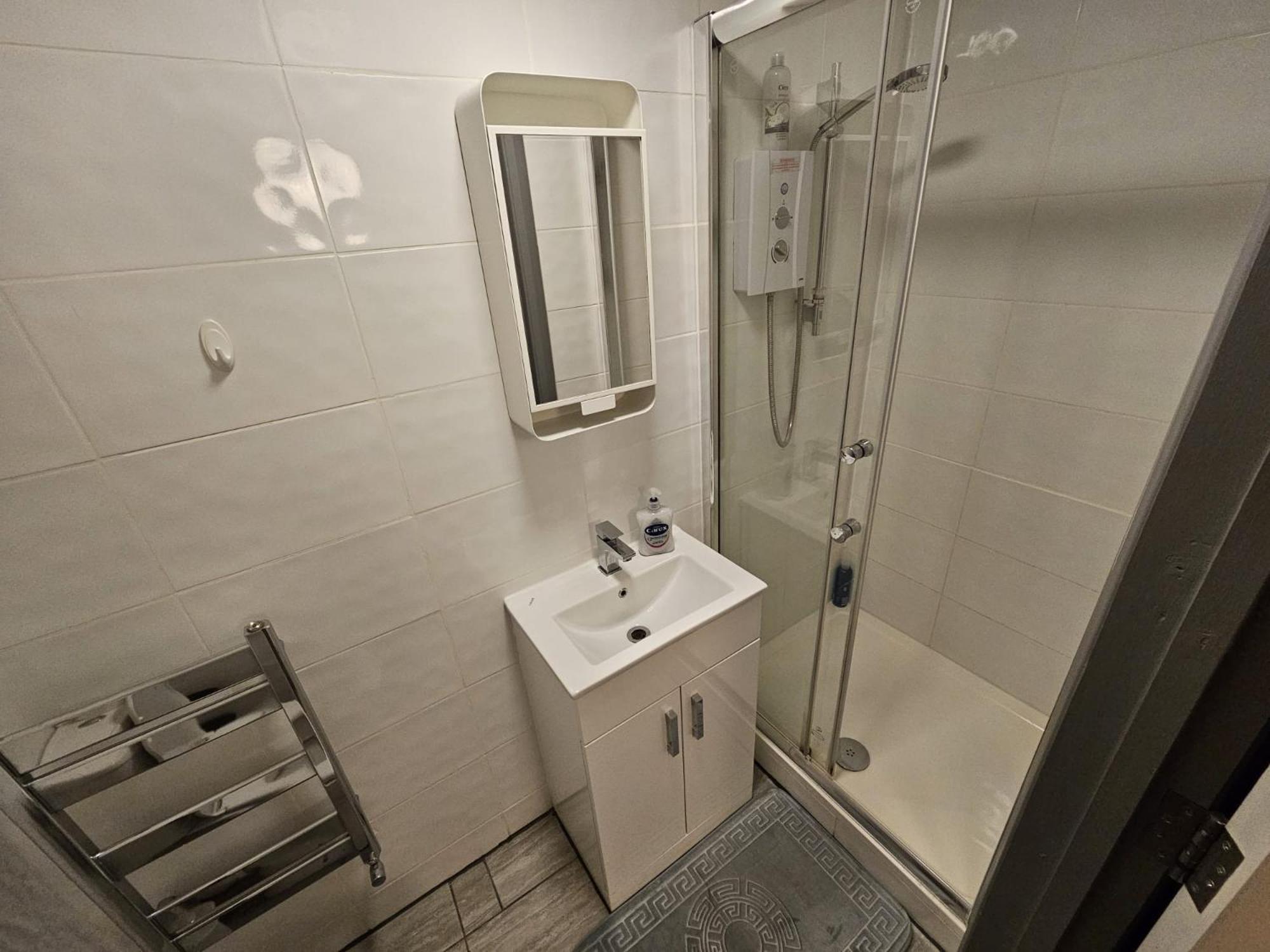 E1 Luxury Penthouse * London