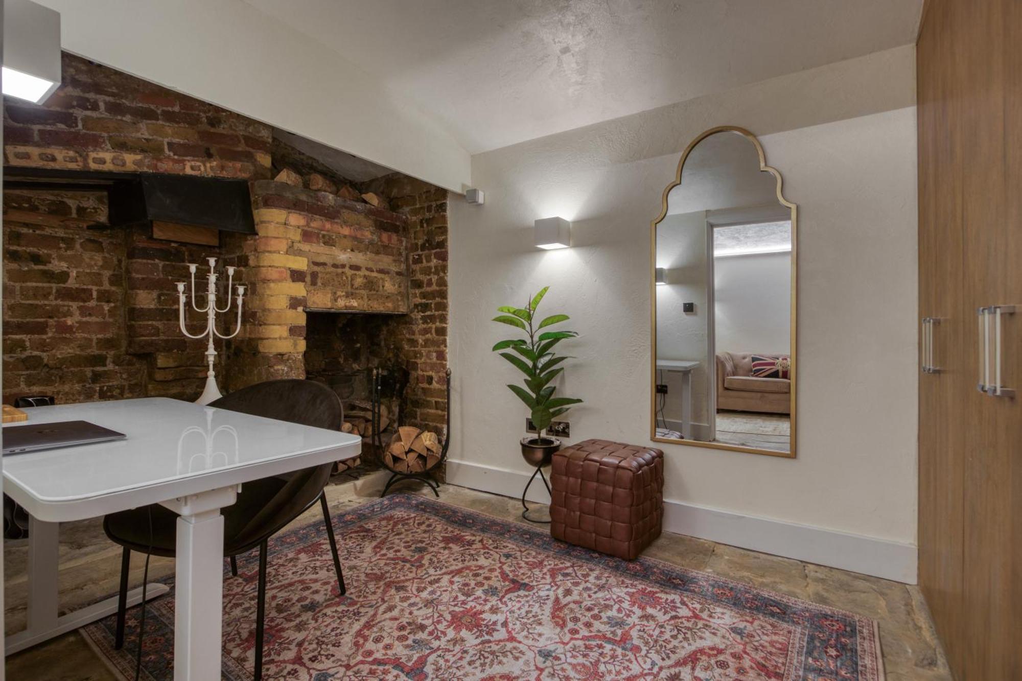 Villa Historic Cubitt 3bd 3ba Gem W Steam London