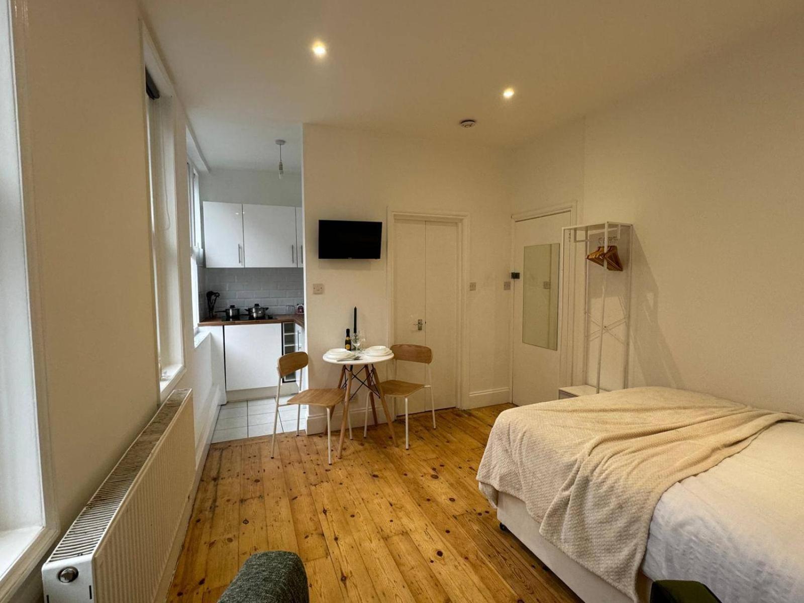 Studio-sleeps3-98ws-petfriendly Londen