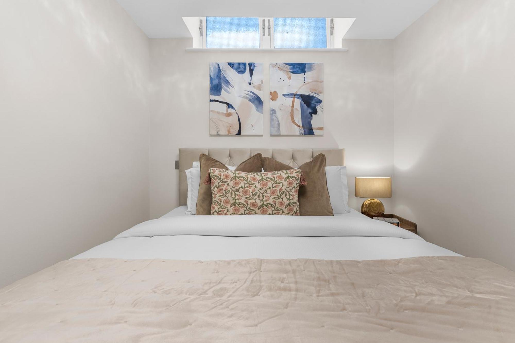 Chic 2-bed In Prime London