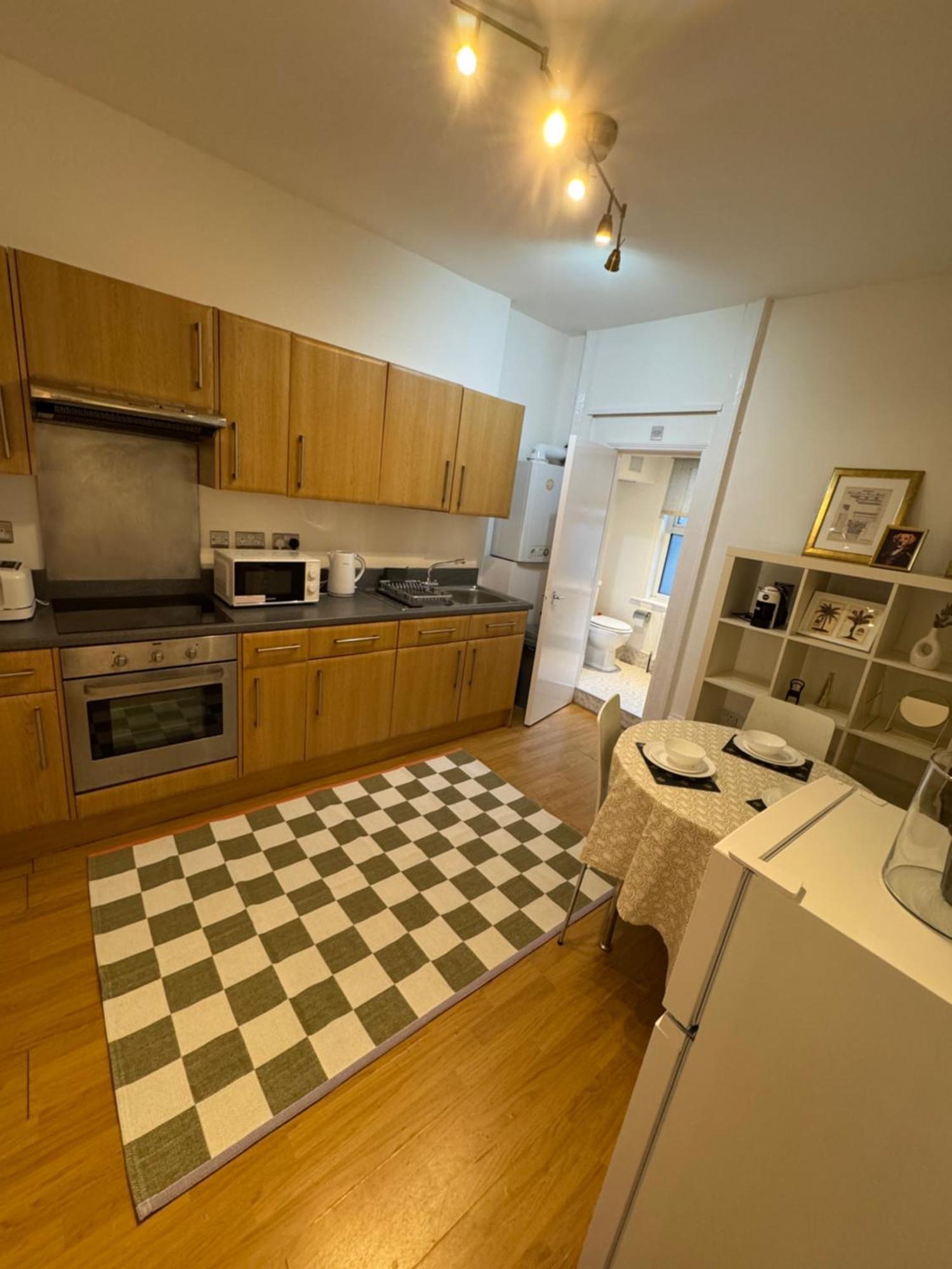 Chic & Cozy Apartment A Step From Camden Road St Lägenhet *