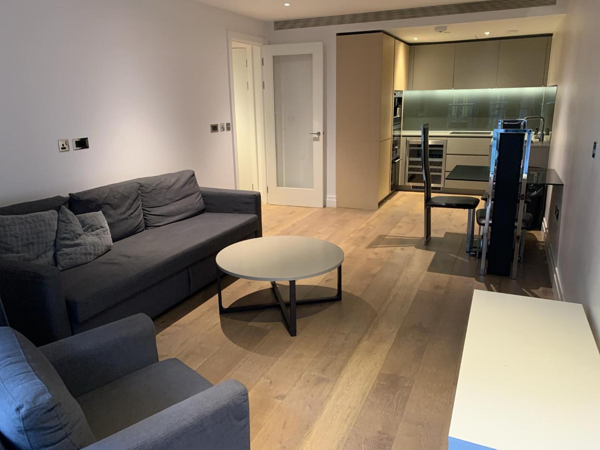 Stylish 2 Bed Flats Near Us Embassy London