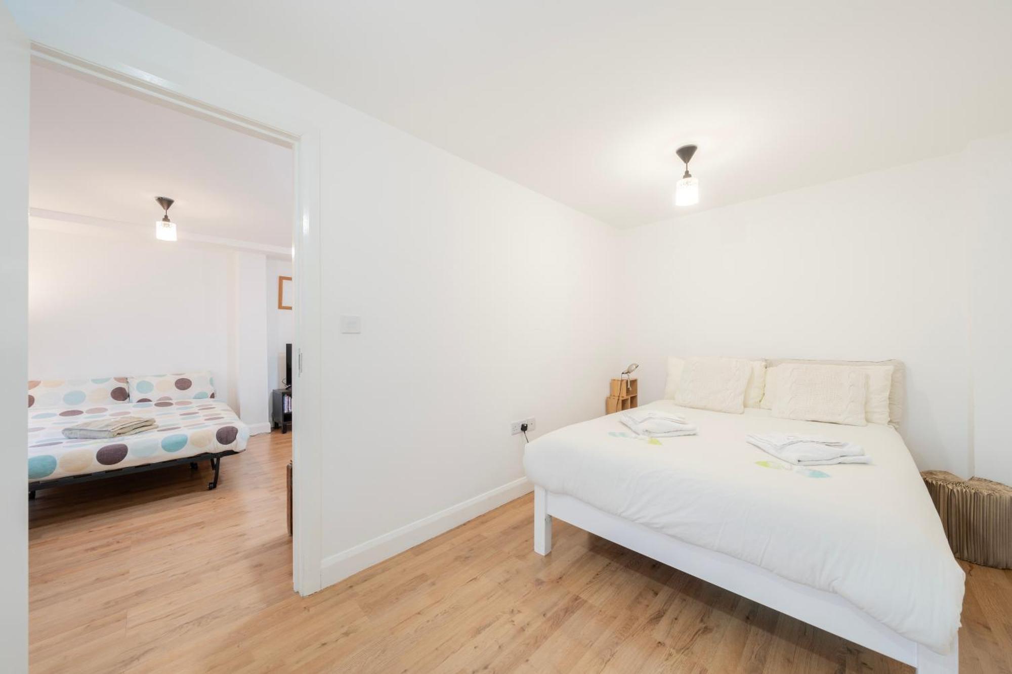 Modern One Bedroom Flat In Lägenhet London