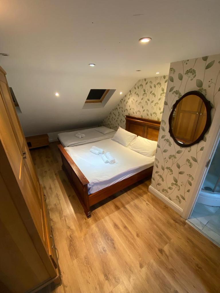 Bedroom Flat Colliers Wood Lejlighed *