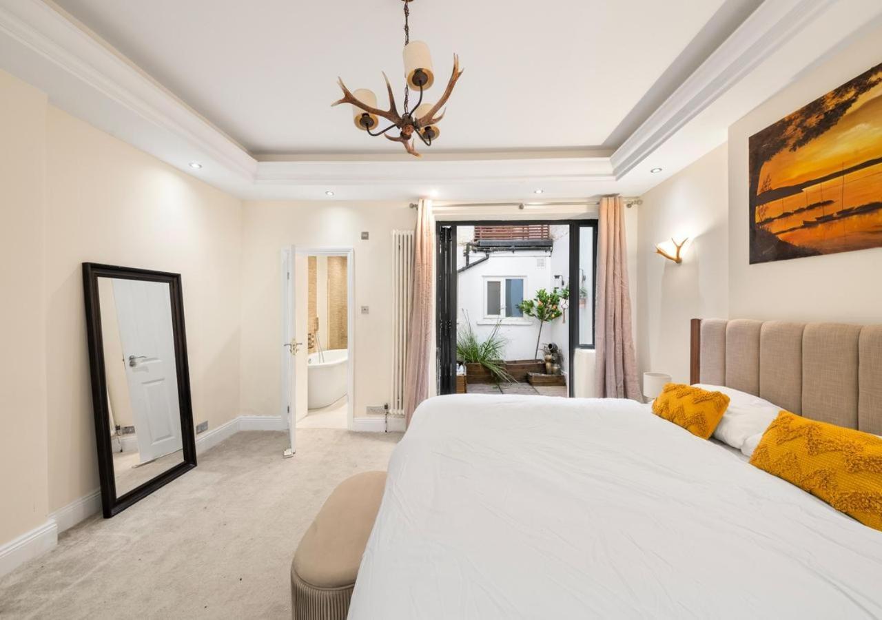 Sg, Knightsbridge With Garden Terrace By Harrods Leilighet *