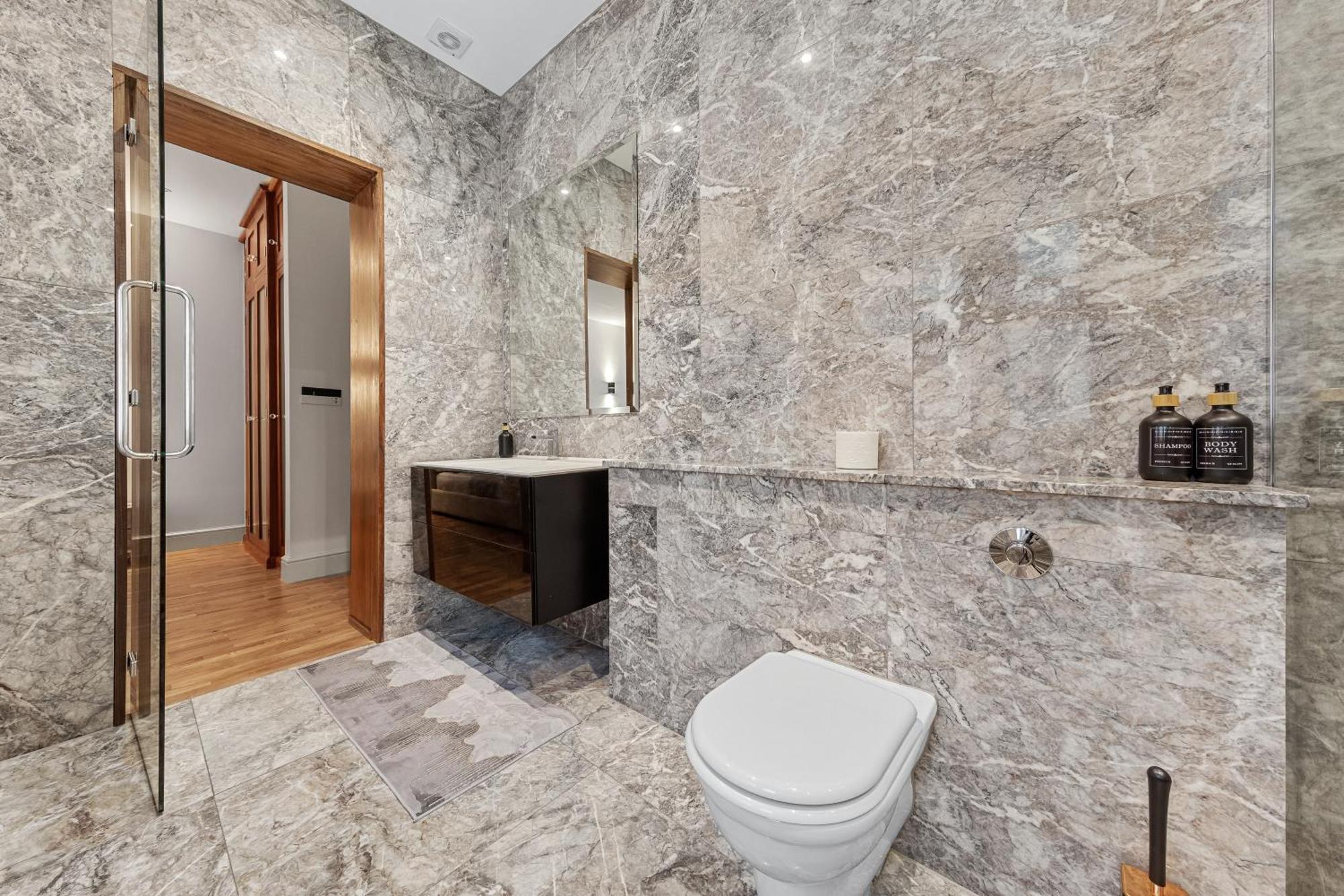 Lejlighed 250 Sqm Mega Mansion