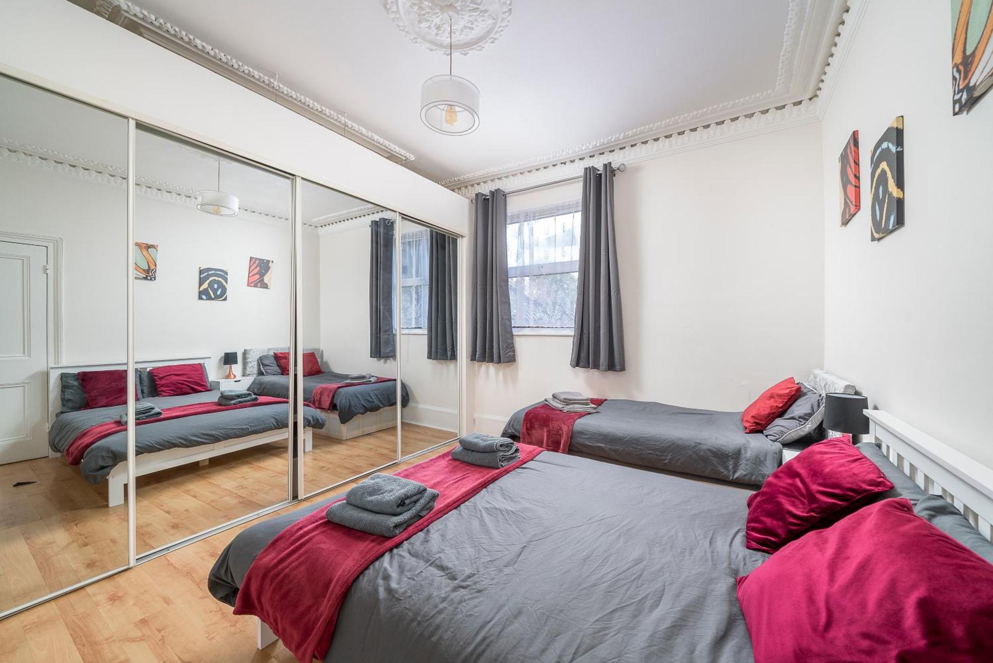 Cozy & Comfy Woodgreen Station Sleeps 6 Appartement