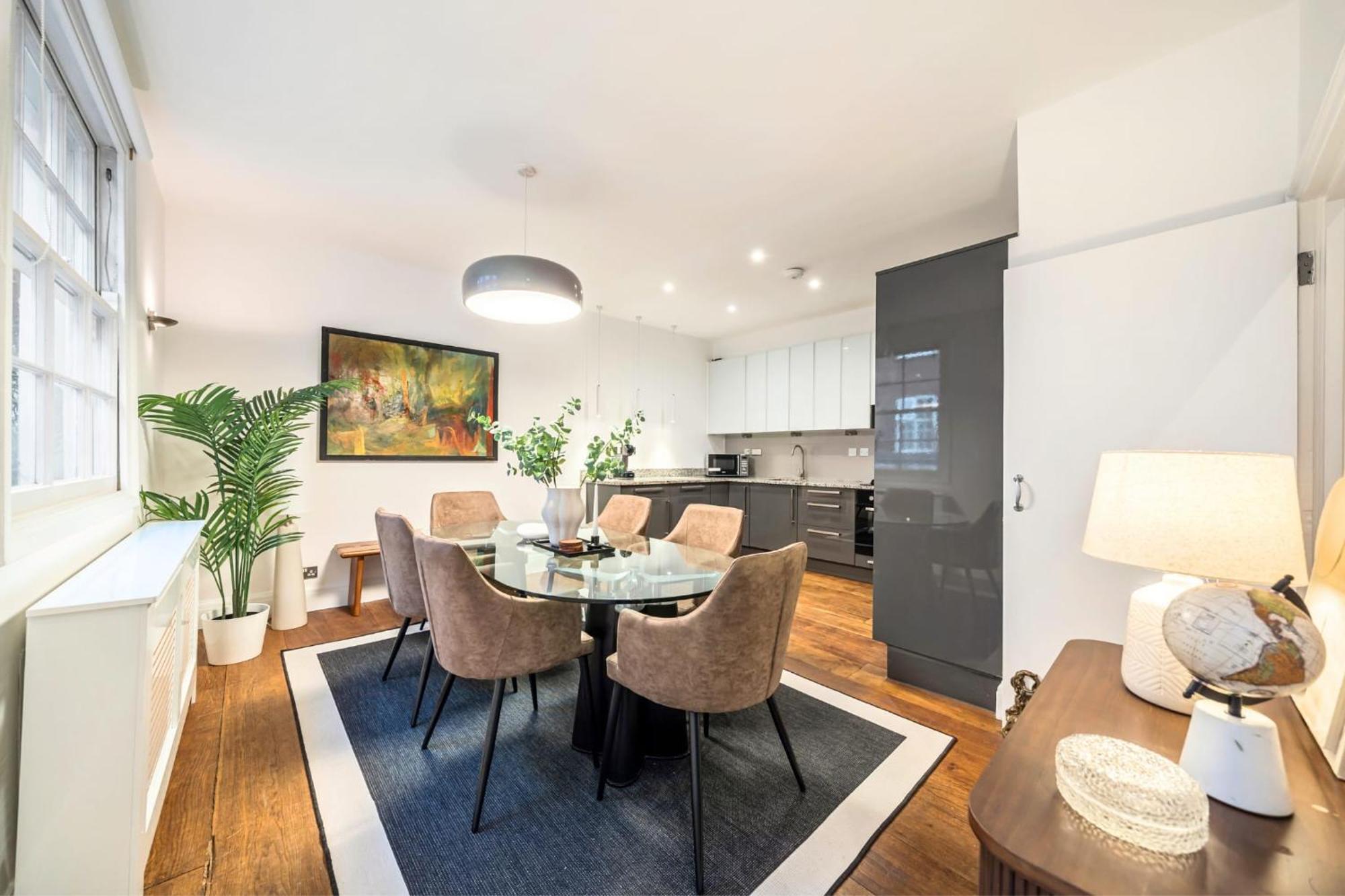 Feriehus Madestays Premium Hyde Park Townhouse London