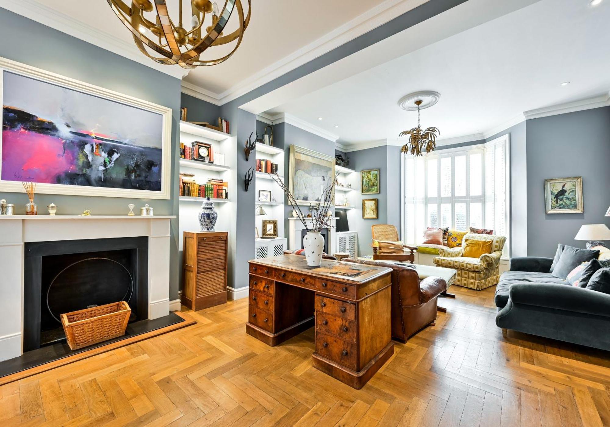 Contemporary In Shepherds Bush * Londen