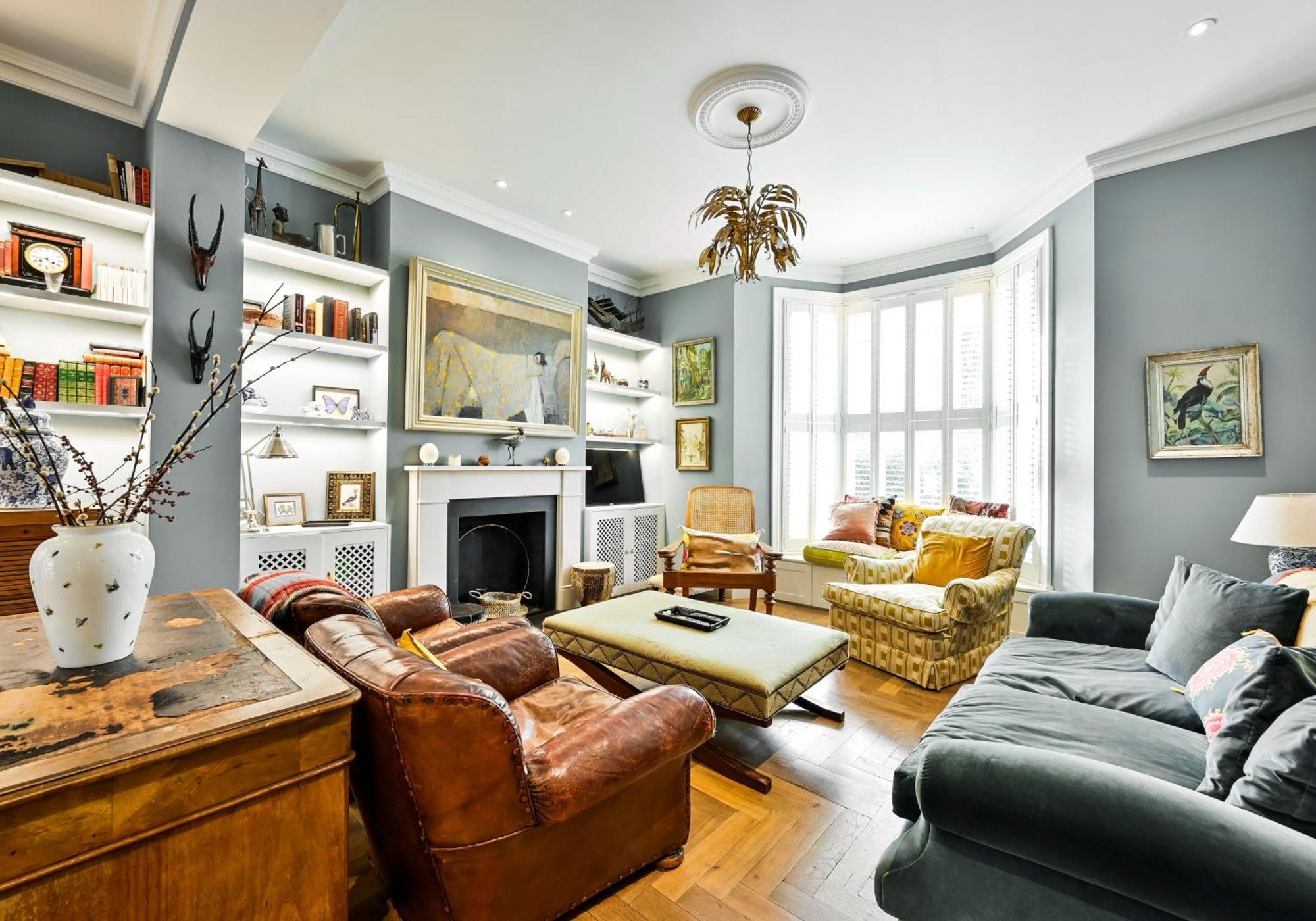 Contemporary In Shepherds Bush * London